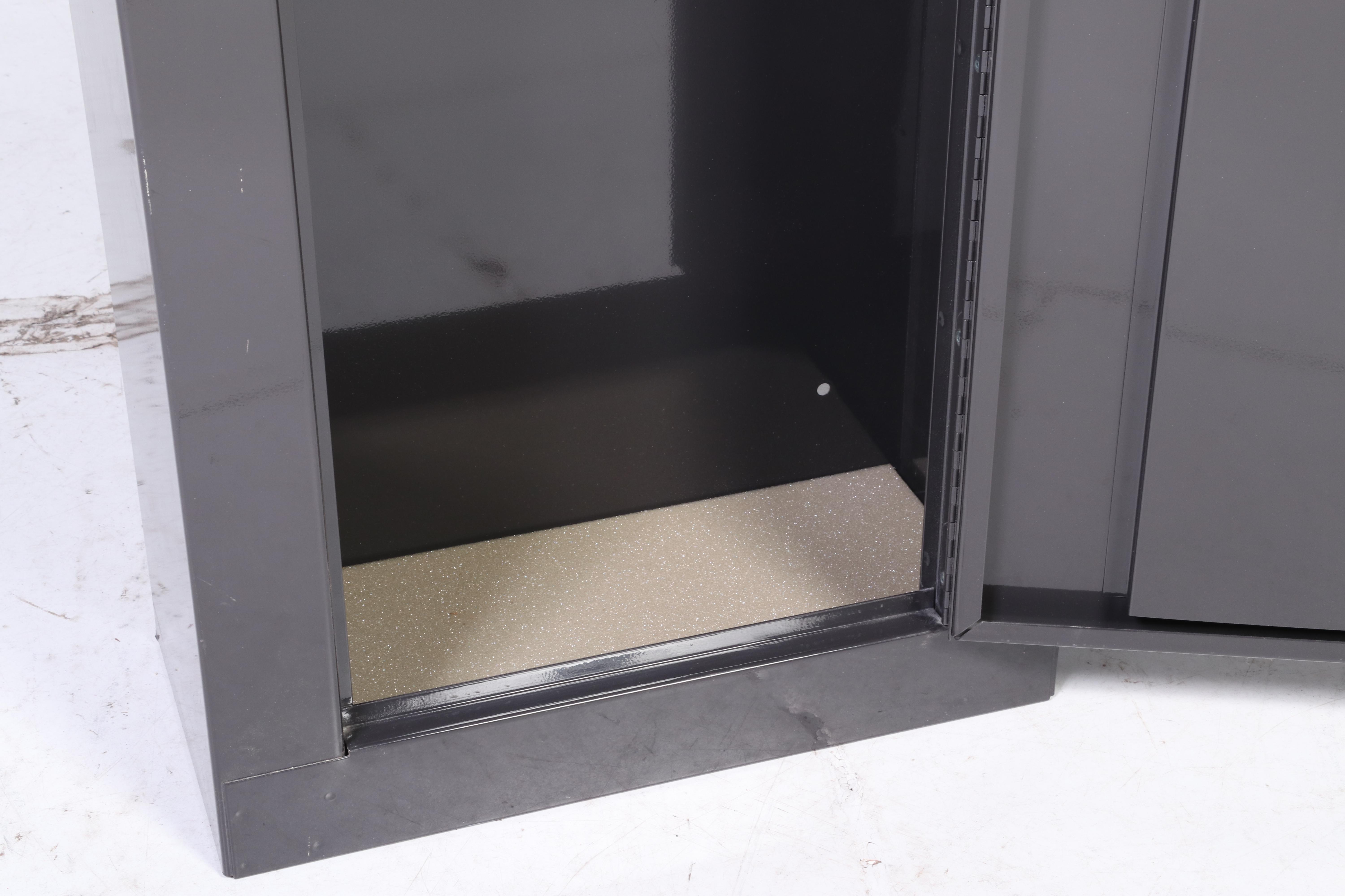 Homak Home Security Steel 8-Gun Cabinet