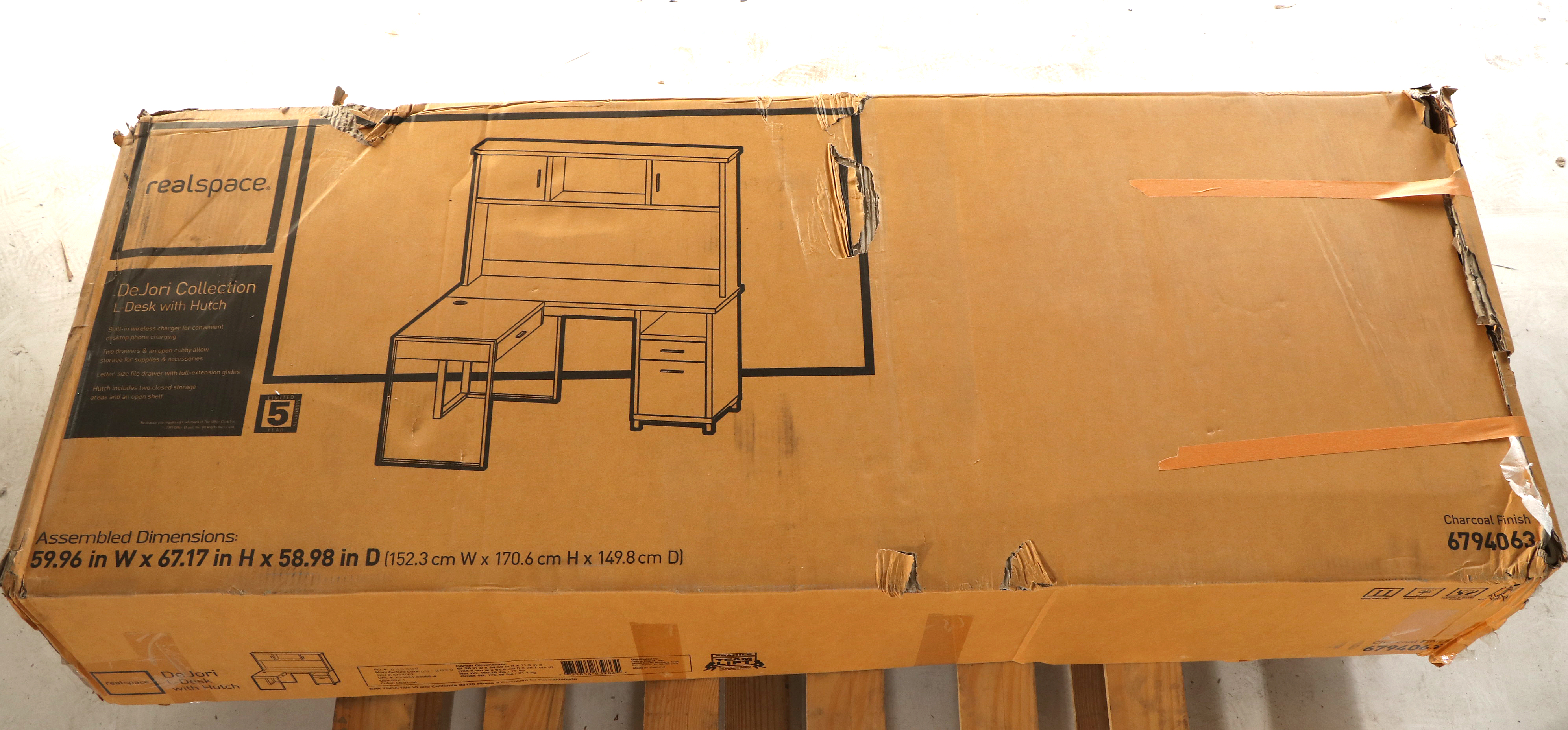 Realspace "DeJori" Contemporary Charcoal Finish Laminate L-Shaped Desk w/ Hutch