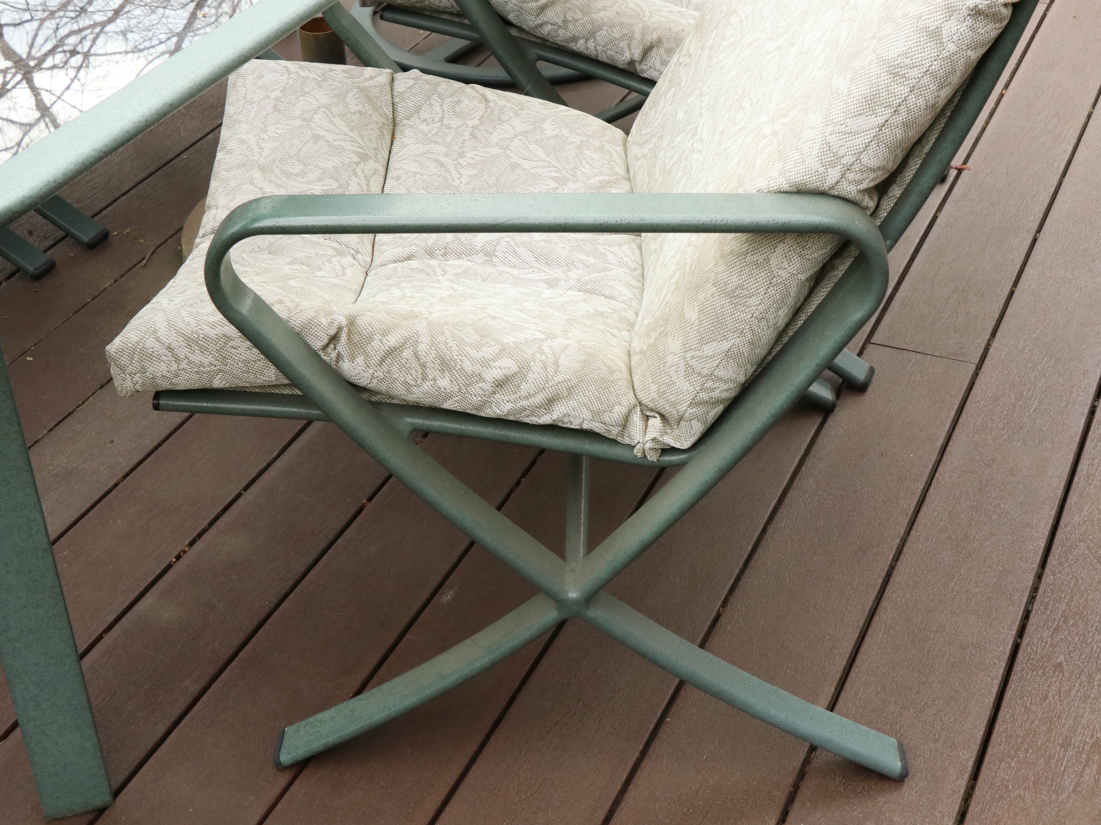 Brown Jordan Sage Green Patio Dining Table and Chairs with Chair Covers