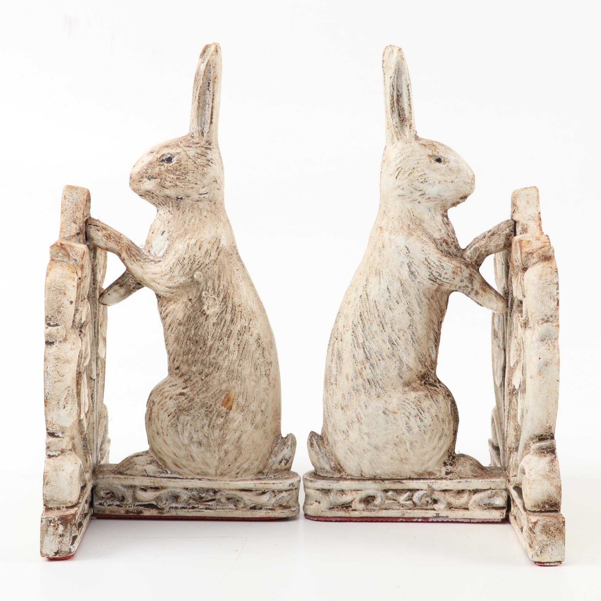 Midwestern Cannon Falls Cast Iron Rabbit Bookends, Late 20th Century