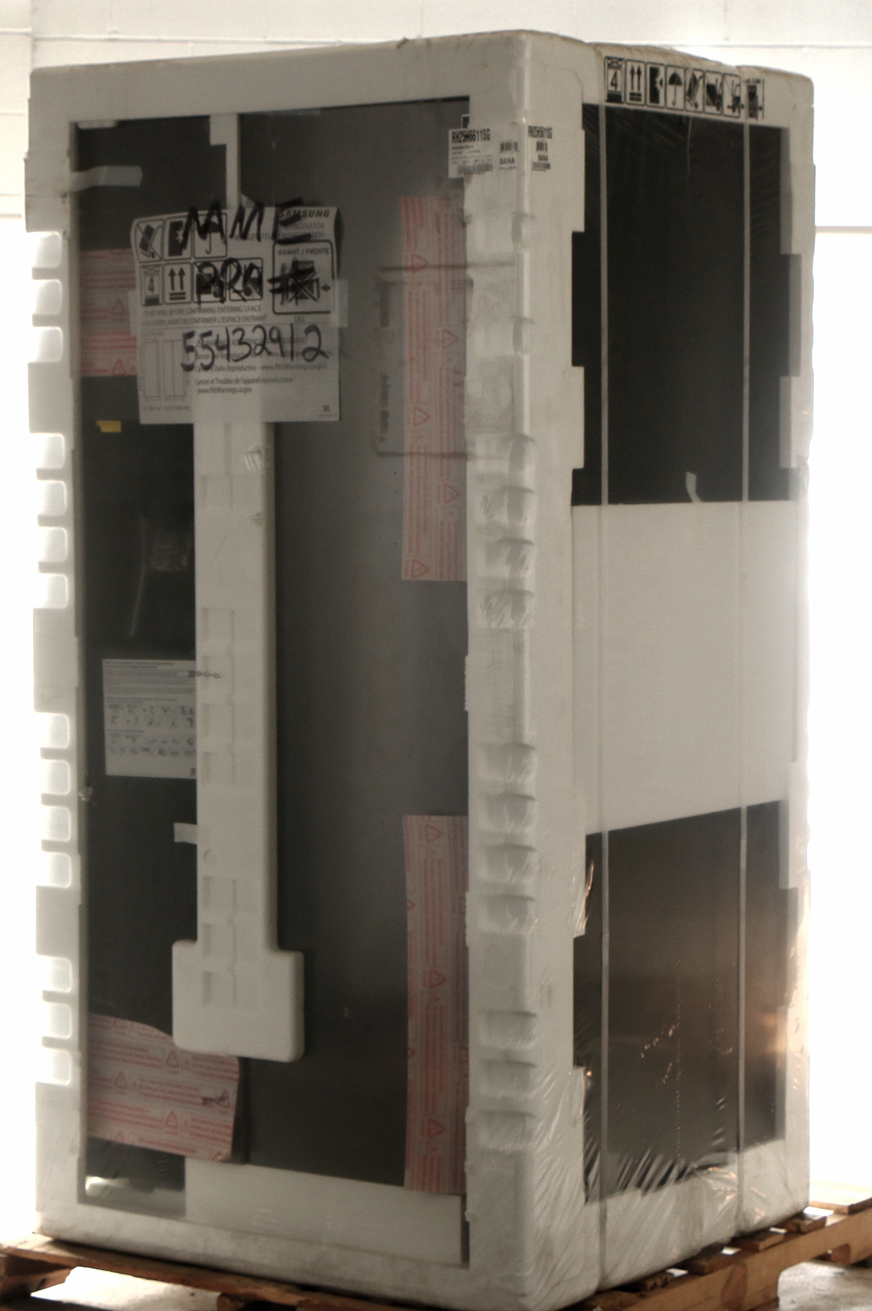 Samsung Black Stainless Steel 24.7 Cu. Ft. Side by Side Refrigerator