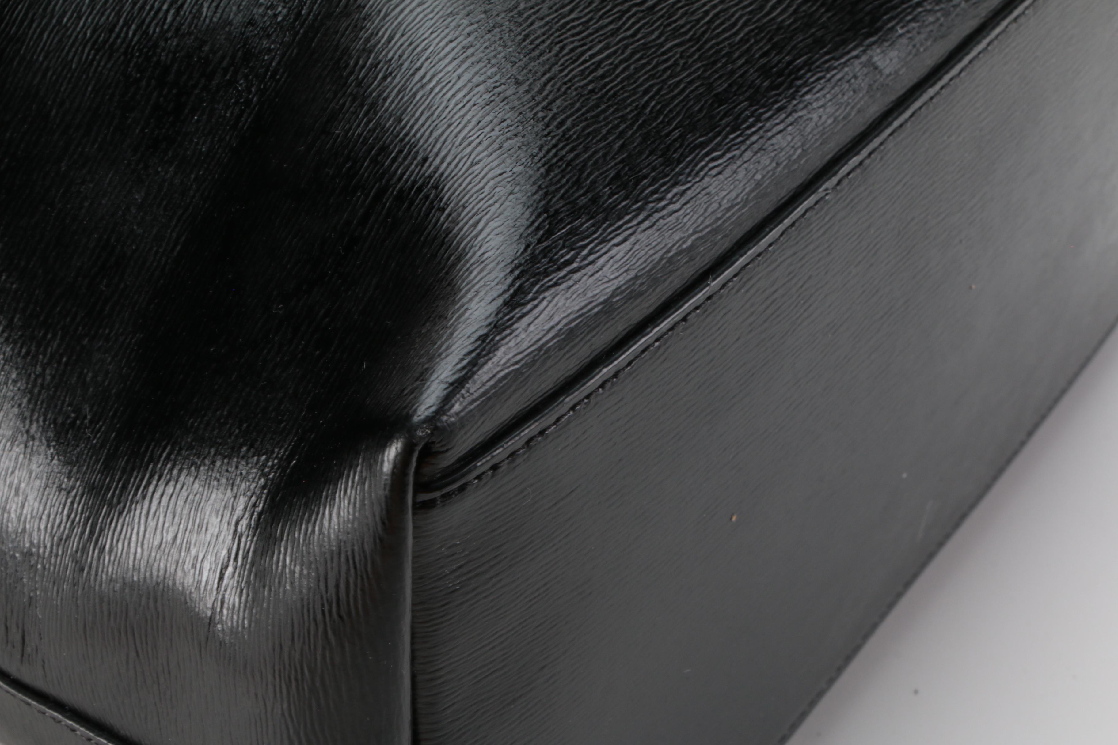 LAUREN Ralph Lauren Tate Hobo Shoulder Tote in Black Textured Leather