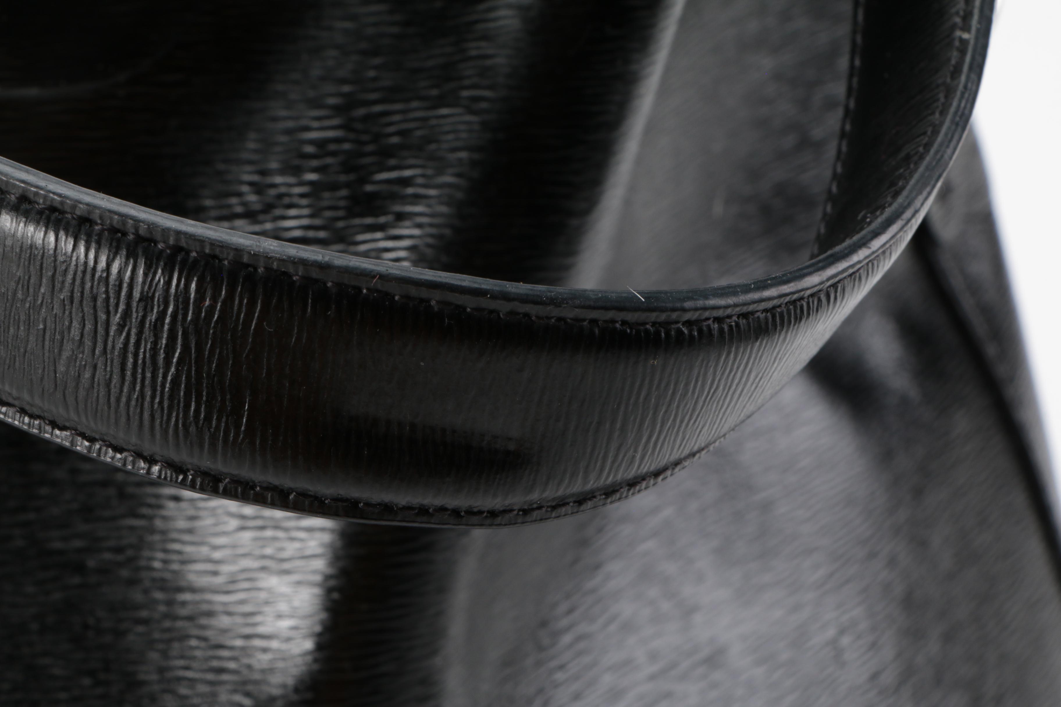 LAUREN Ralph Lauren Tate Hobo Shoulder Tote in Black Textured Leather