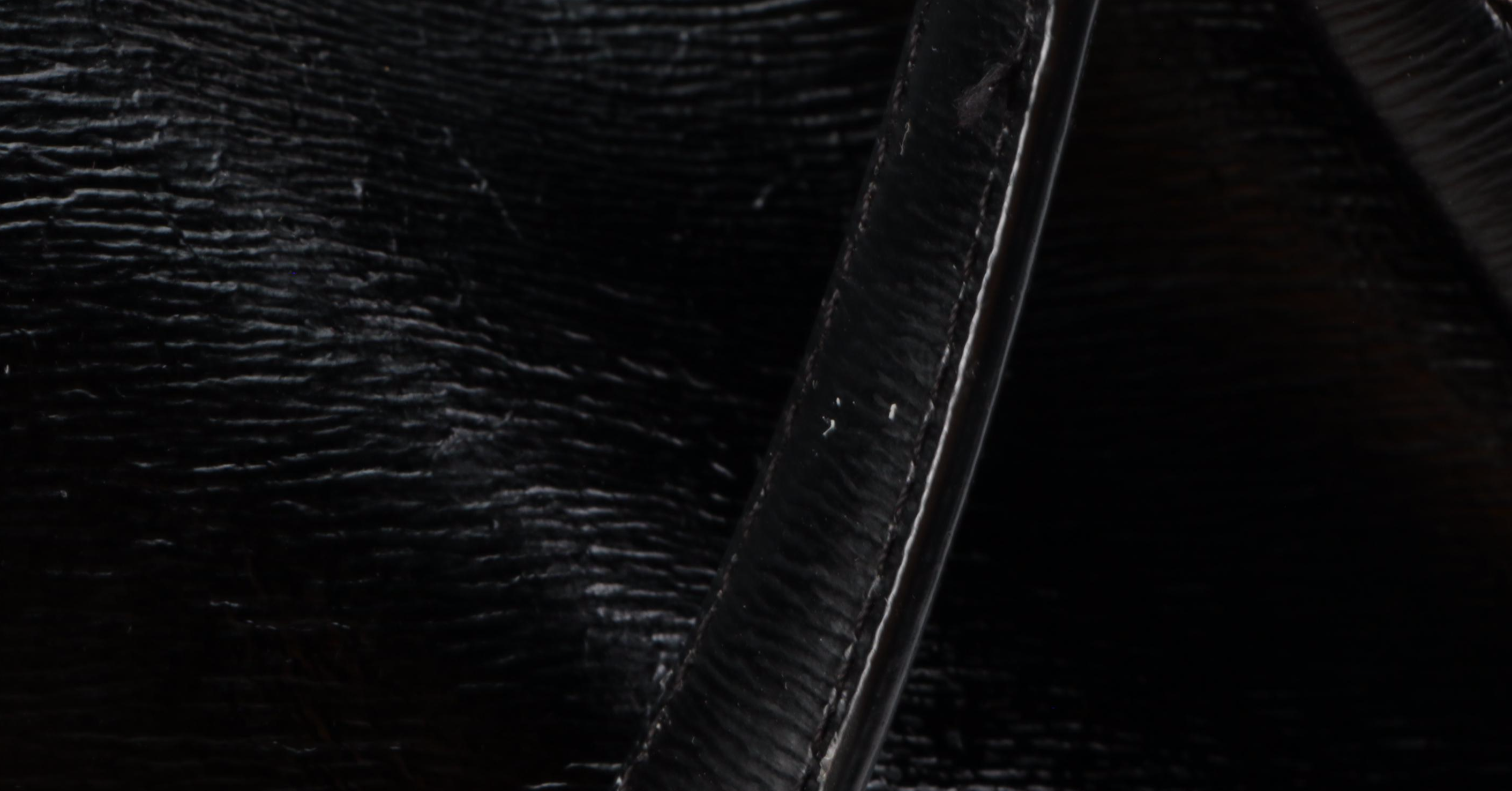 LAUREN Ralph Lauren Tate Hobo Shoulder Tote in Black Textured Leather