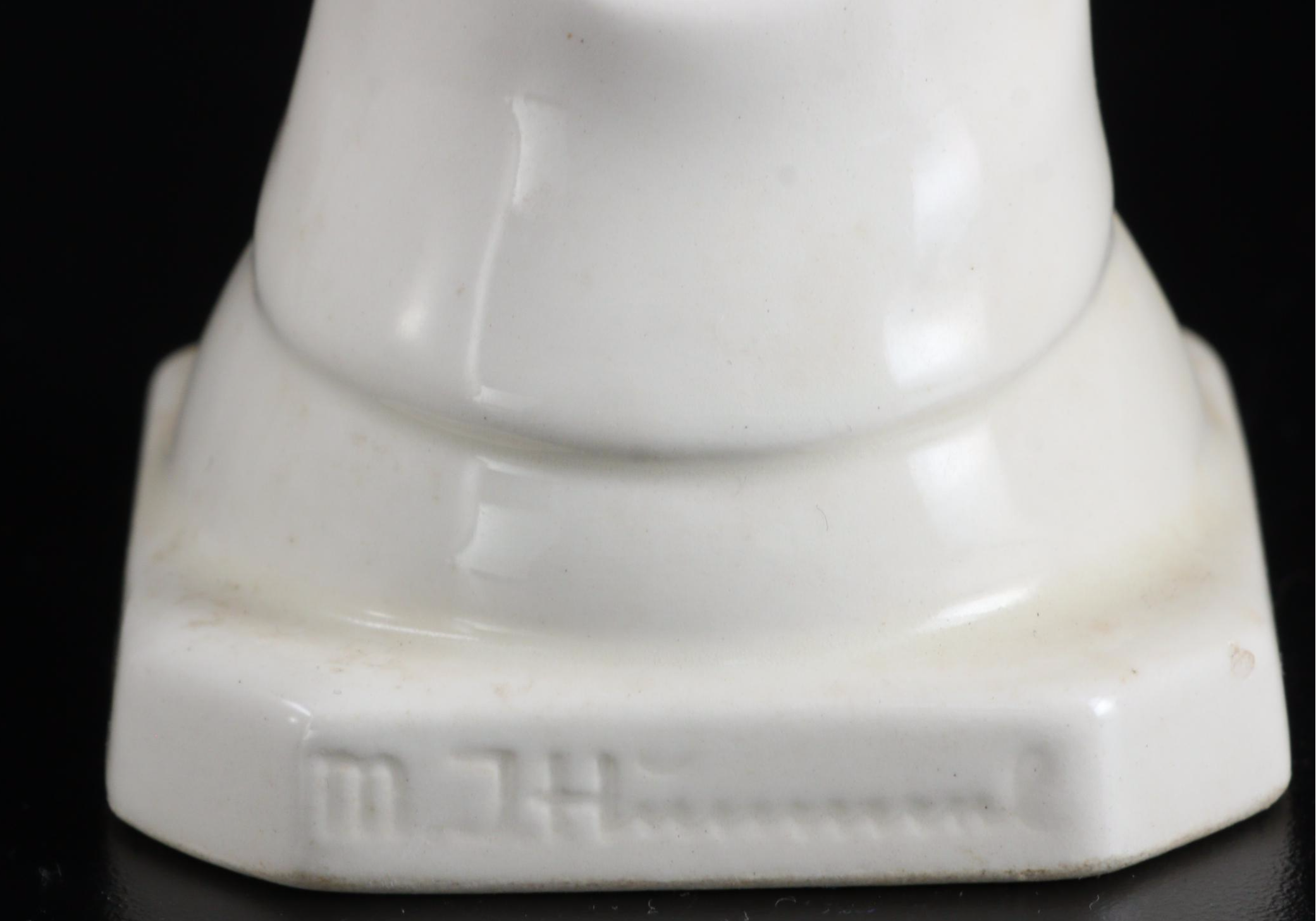 Goebel Praying Madonna Porcelain Figurine