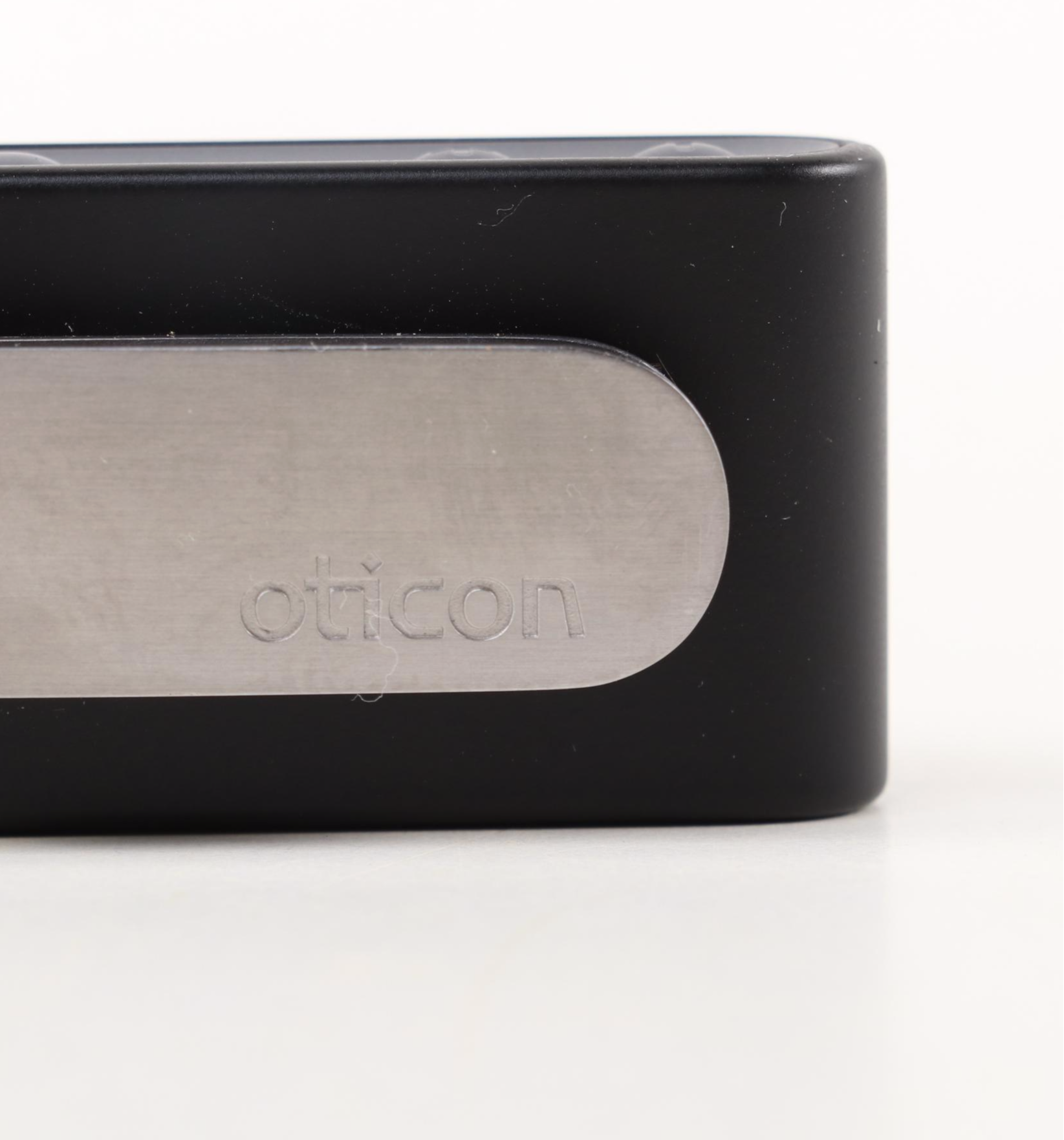 New Oticon ConnectClip Streamer and Remote Microphone for Hearing Aid