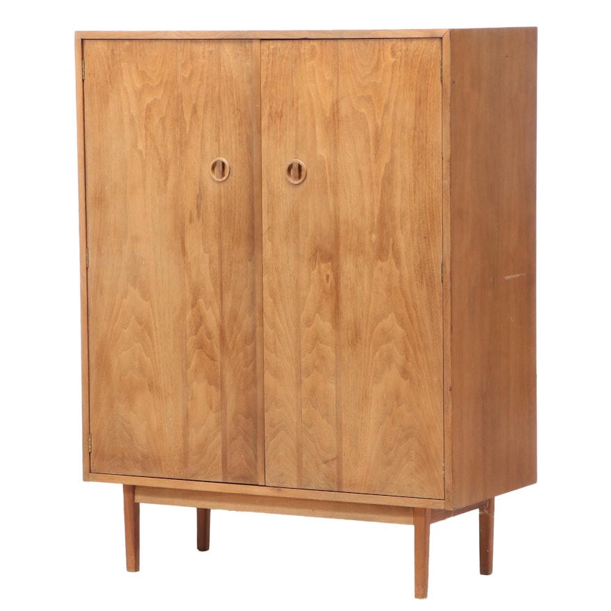 "Distinctive Furniture" by Stanley Mid Century Modern Walnut Cabinet