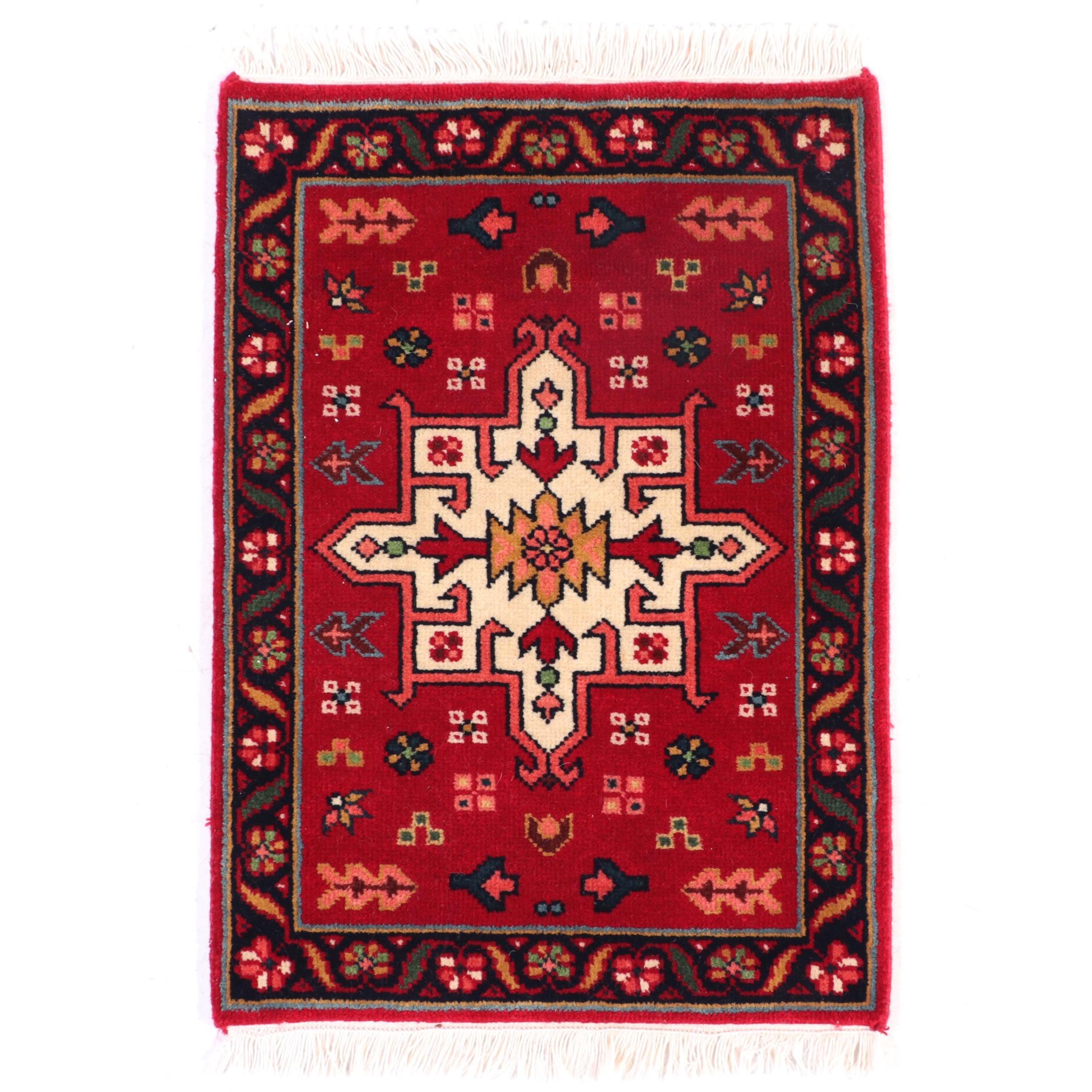 1'5 x 2'2 Hand-Knotted Indian Cottage Industries Indian "Karaja" Wool Floor Mat