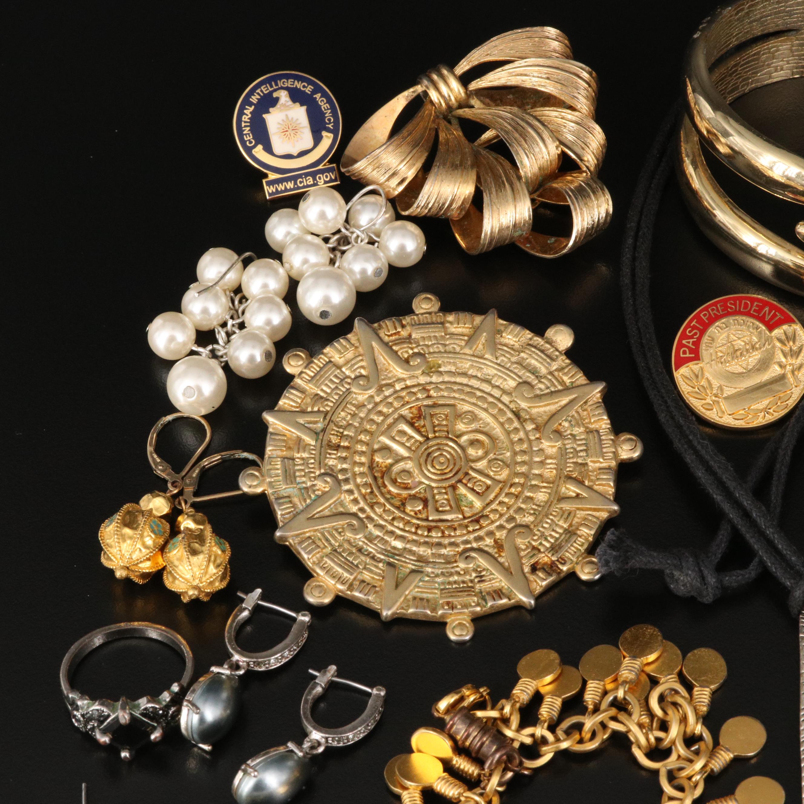 Vintage Jewelry Featuring Metropolitan Museum of Art