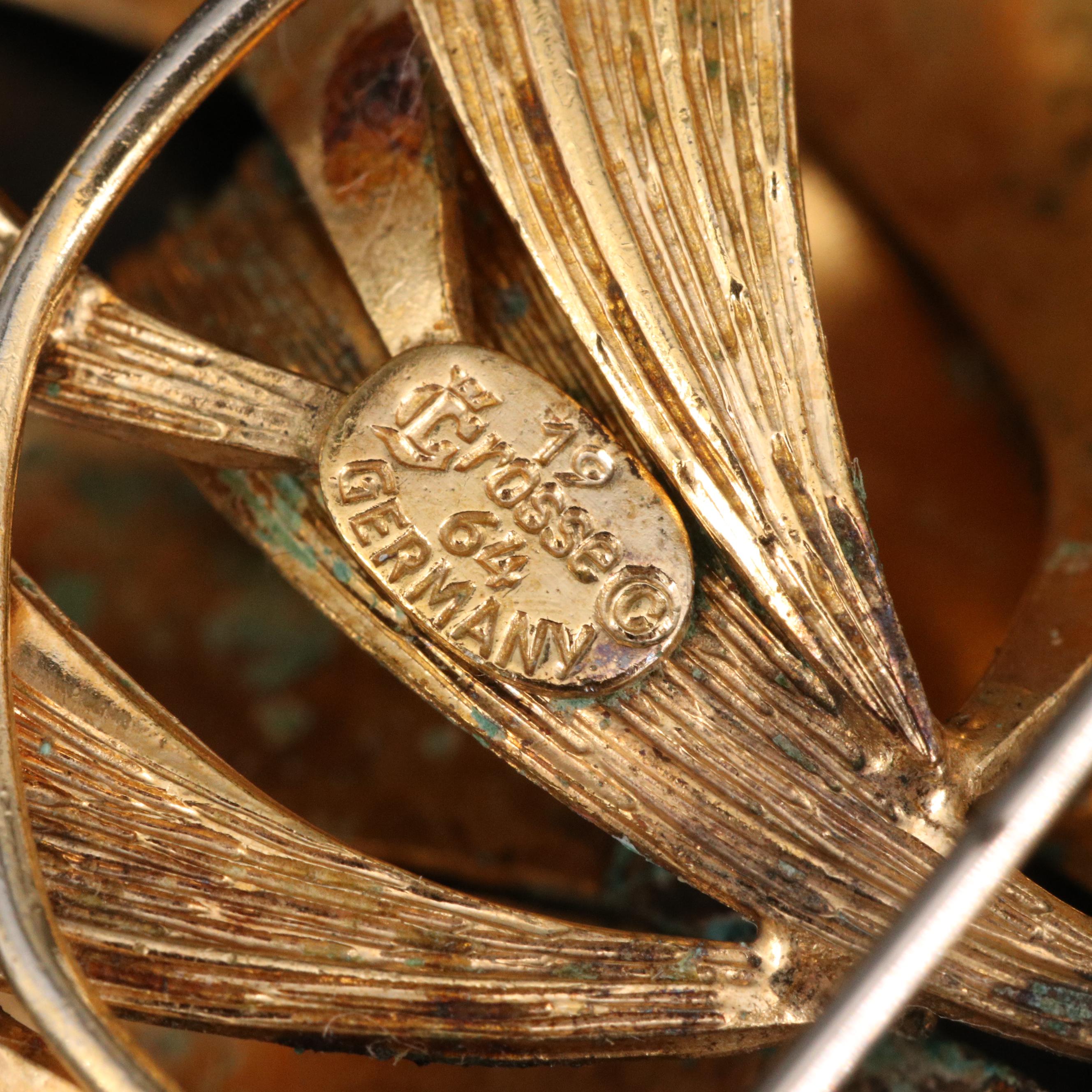 Vintage Jewelry Featuring Metropolitan Museum of Art