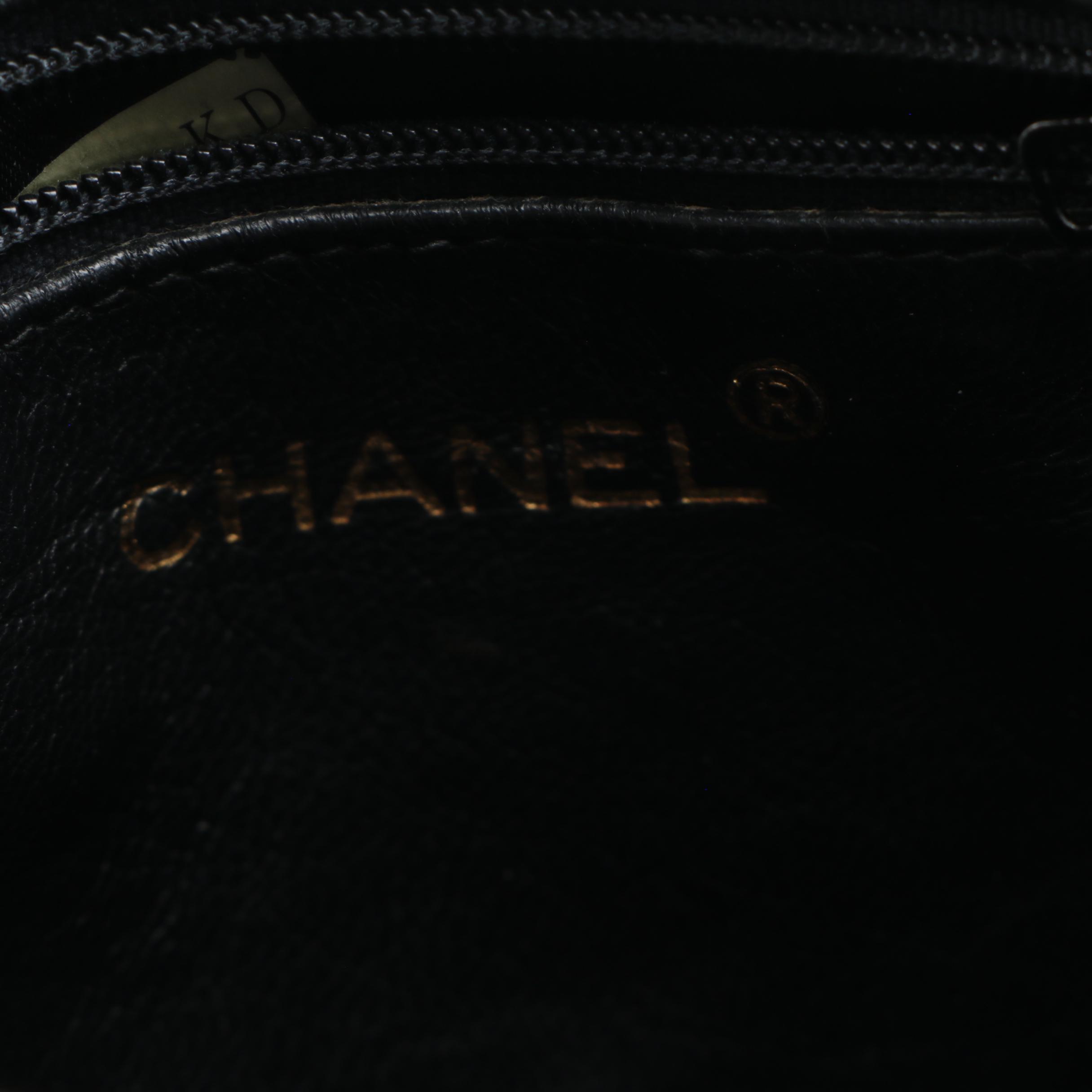 Chanel CC Quilted Tassel Camera Bag in Black Patent Leather