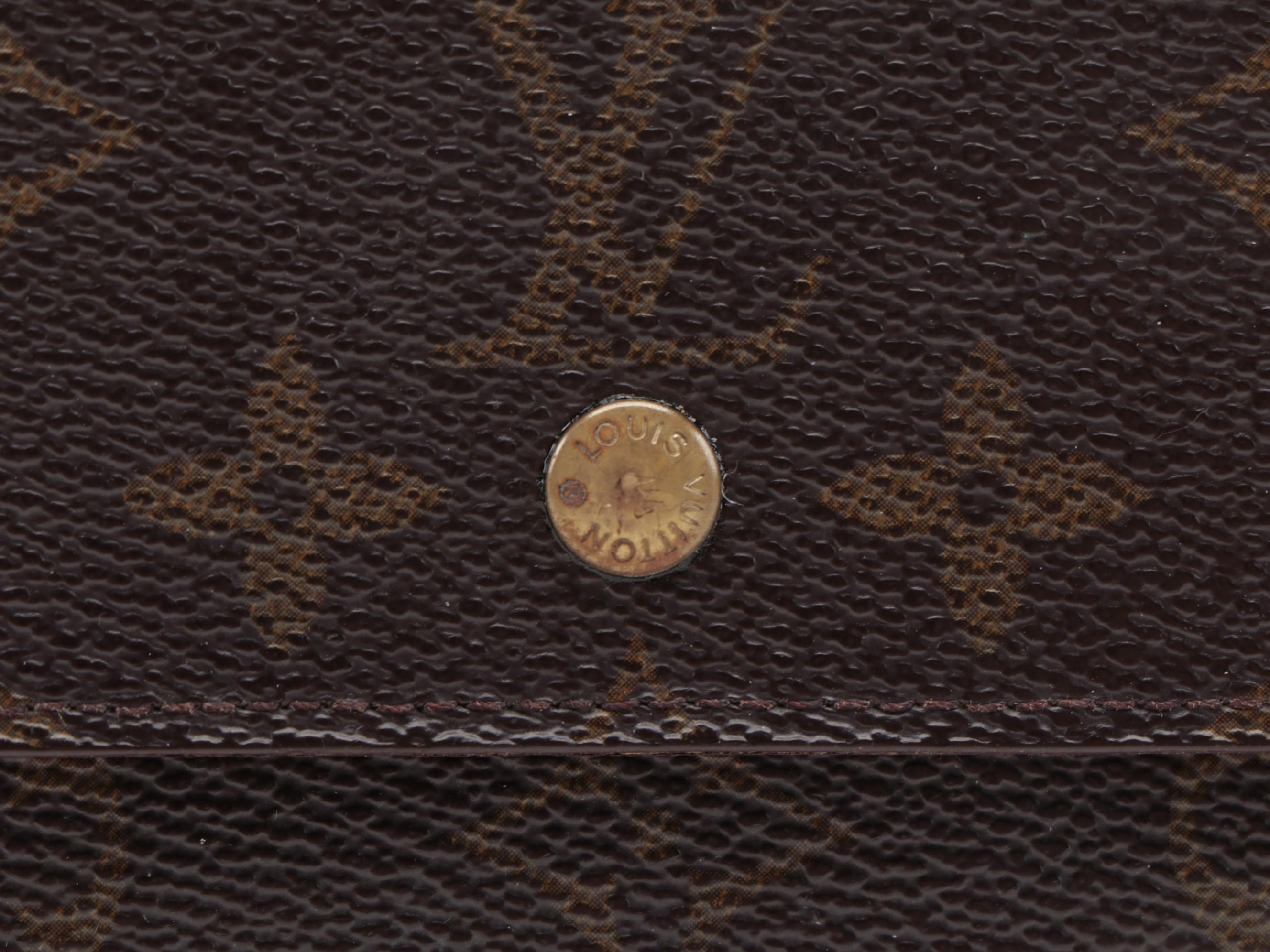 Louis Vuitton Elise Wallet in Monogram Canvas