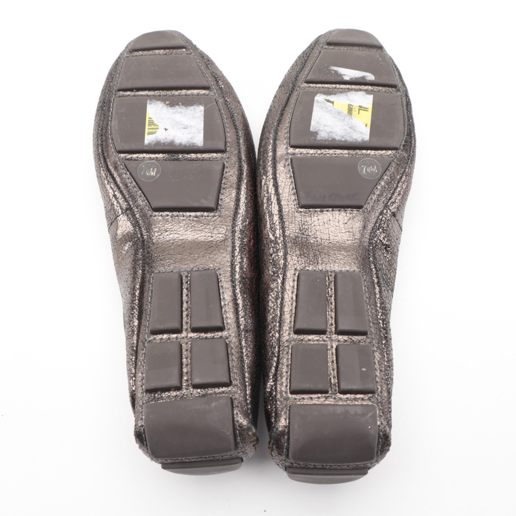 Tory Burch Logo Ballet Flats in Metallic Finished Leather