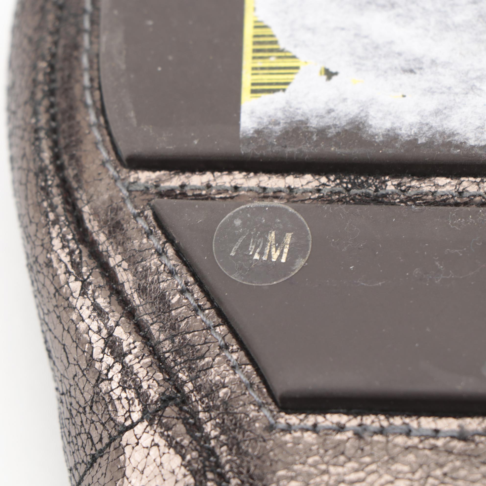 Tory Burch Logo Ballet Flats in Metallic Finished Leather