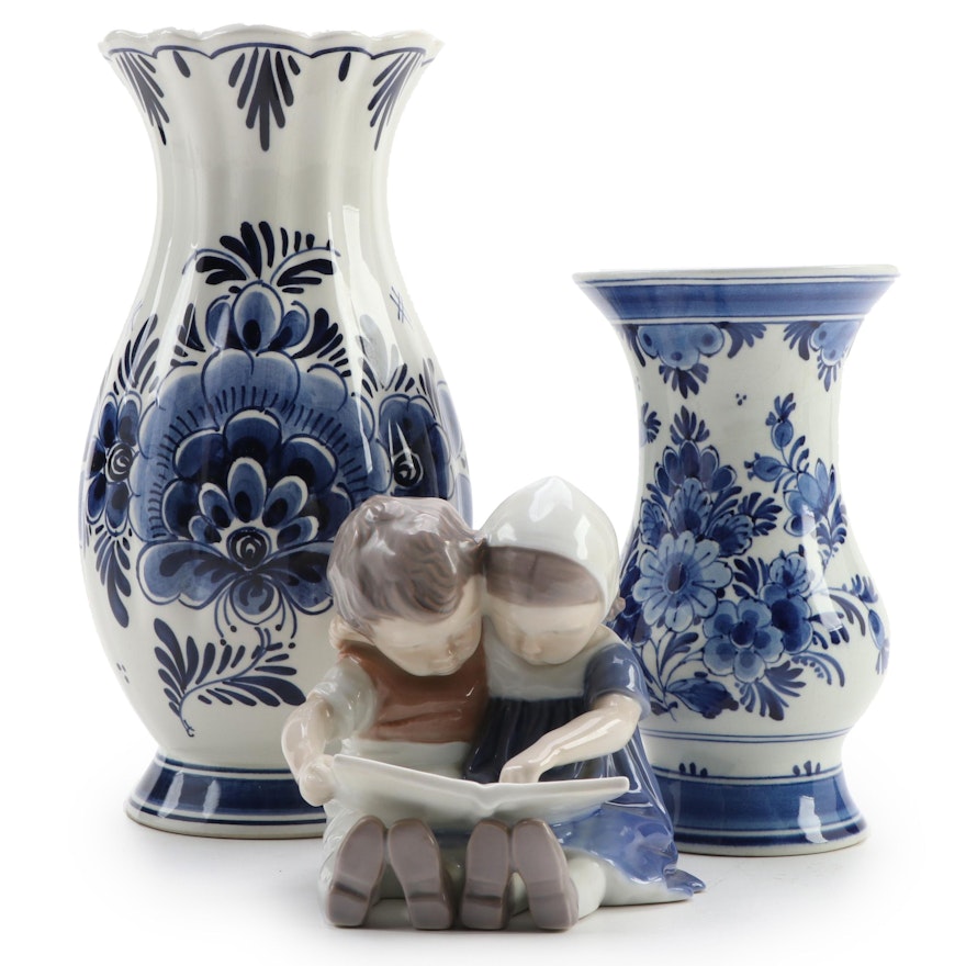 Delfts Blue Vases with Bing & Grondahl "Children Reading" Figurine