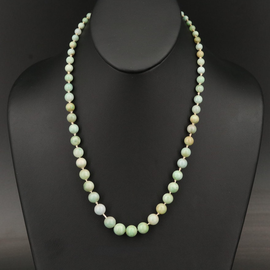 Vintage Graduated Jadeite Necklace