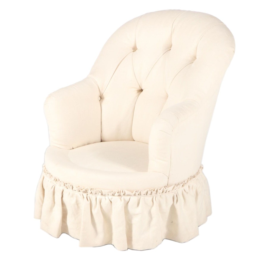 Victorian Style Buttoned-Down Slipper Chair
