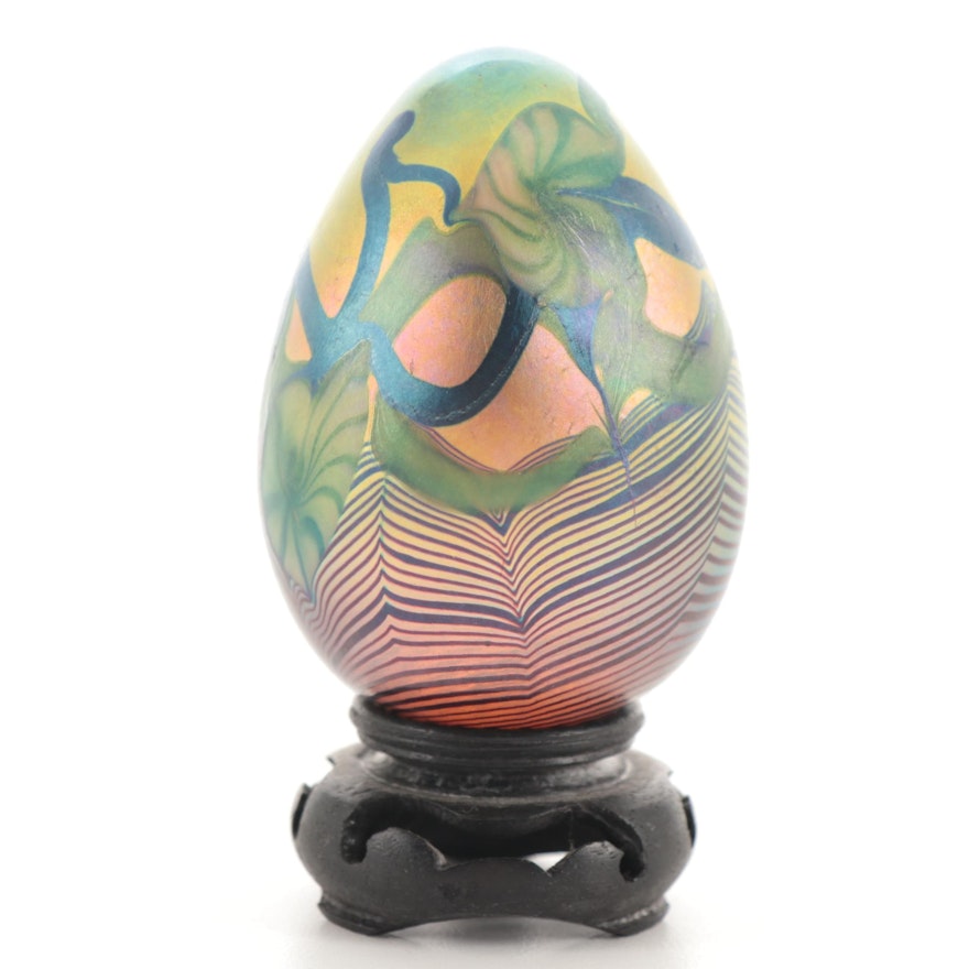 Orient & Flume Pulled Feather Art Glass Egg Paperweight, 1977