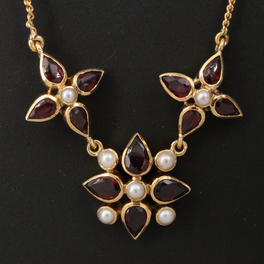 19K Garnet and Pearl Necklace with Floral Design