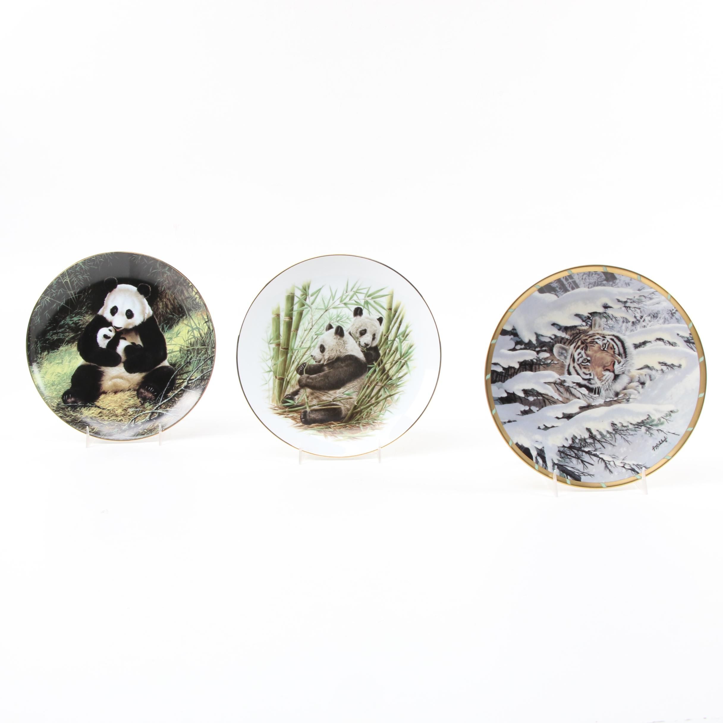 Lenox Guy Coheleach "Royal Cats" and Bradex Will Nelson "The Panda" Plates