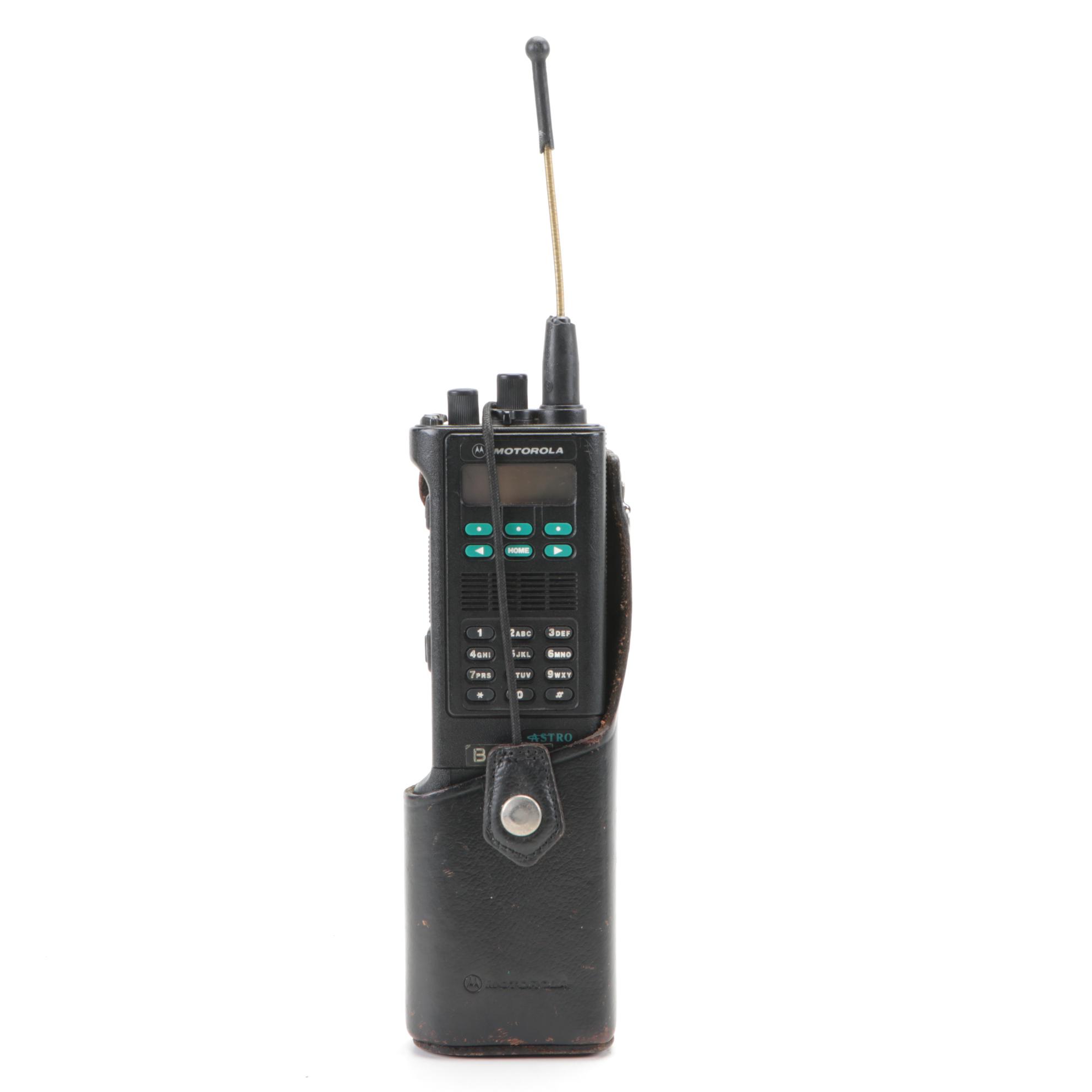 Motorola "Astro" Handheld Two-Way Radio and LAPD Manual