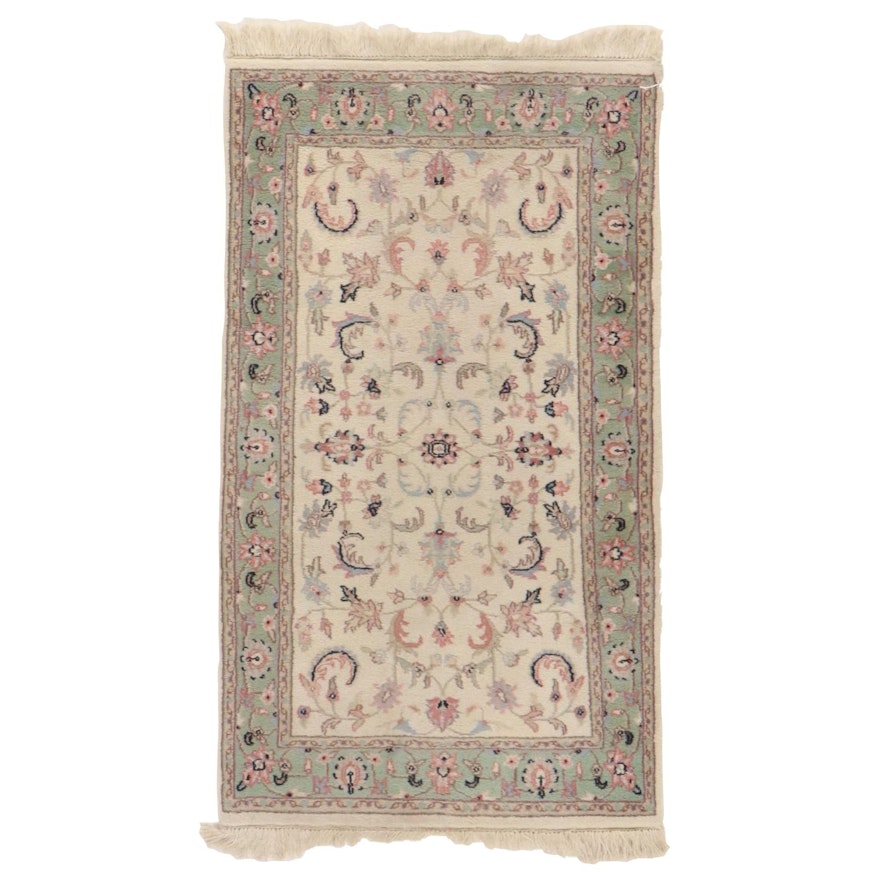 2'9 x 5'5 Hand-Knotted Indo-Persian Kashan Floral Area Rug