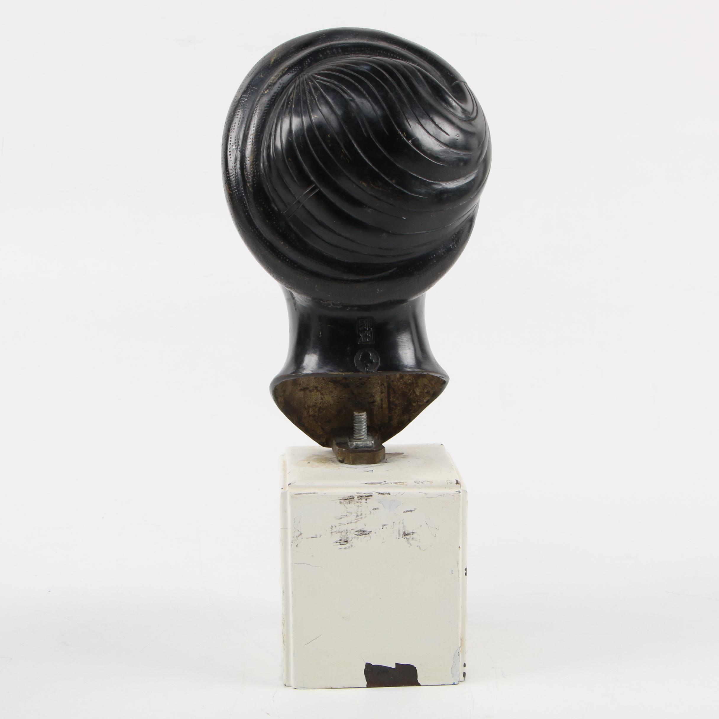 Bronze Bust of a Vietnamese Woman after Thanh Le Nguyen