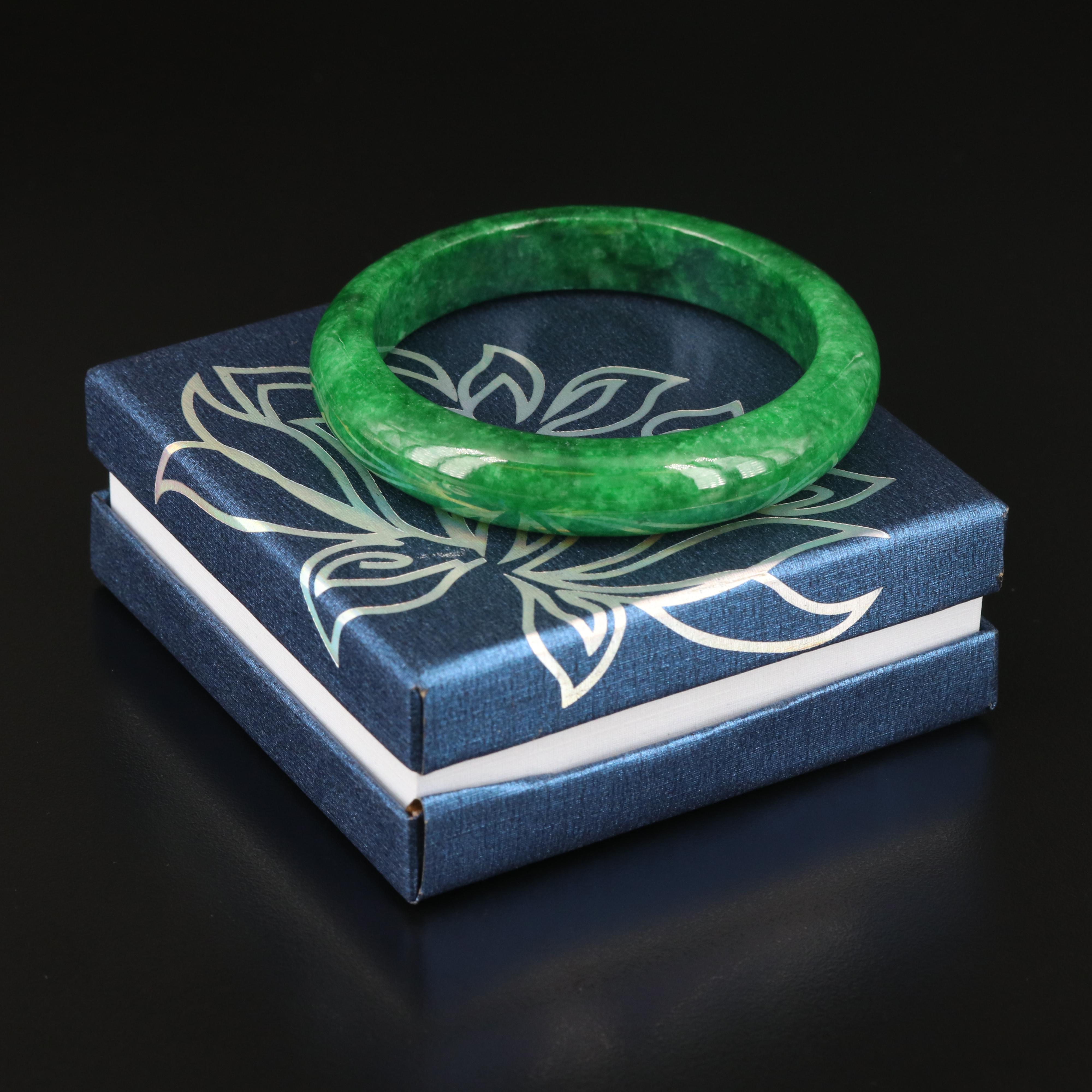 Jadeite Hololith Bangle