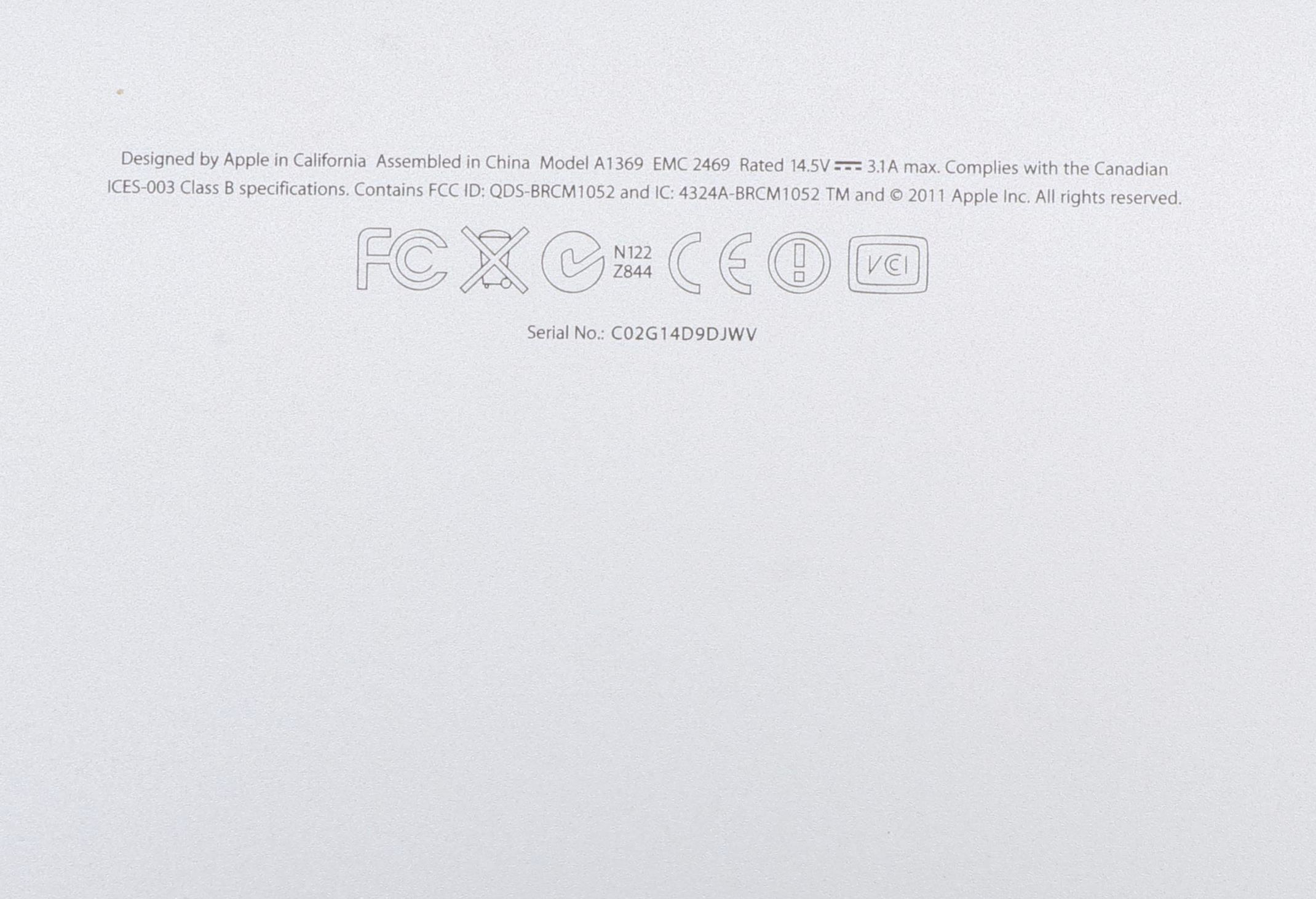 Apple 13" MacBook Air Laptop with Power Adapter, Mid-2011