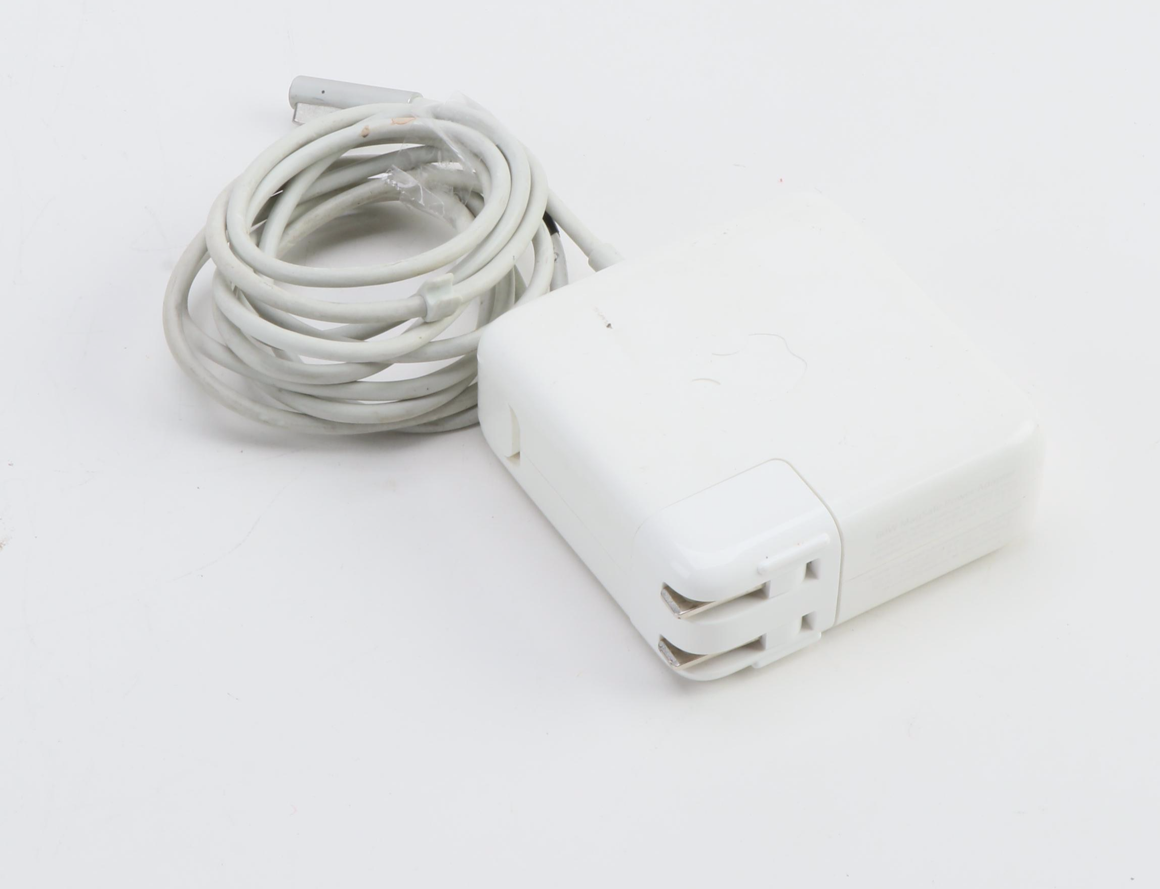 Apple 13" MacBook Air Laptop with Power Adapter, Mid-2011