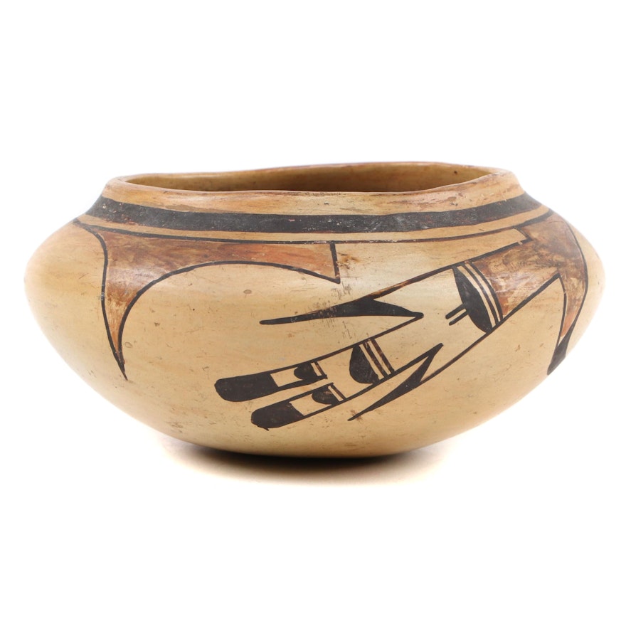 Hopi Hano Style Polychromed Earthenware Jar, 1920s-1930s