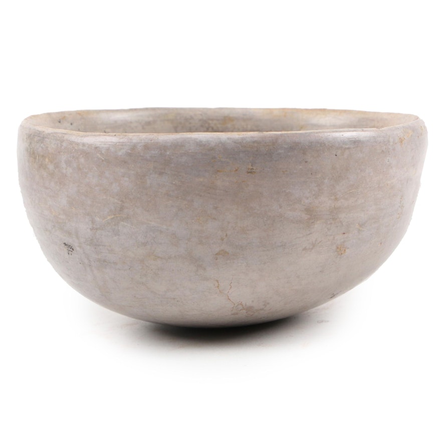 Michoacán Pearl Gray-Glazed Earthenware Bowl, 300-800 C.E.