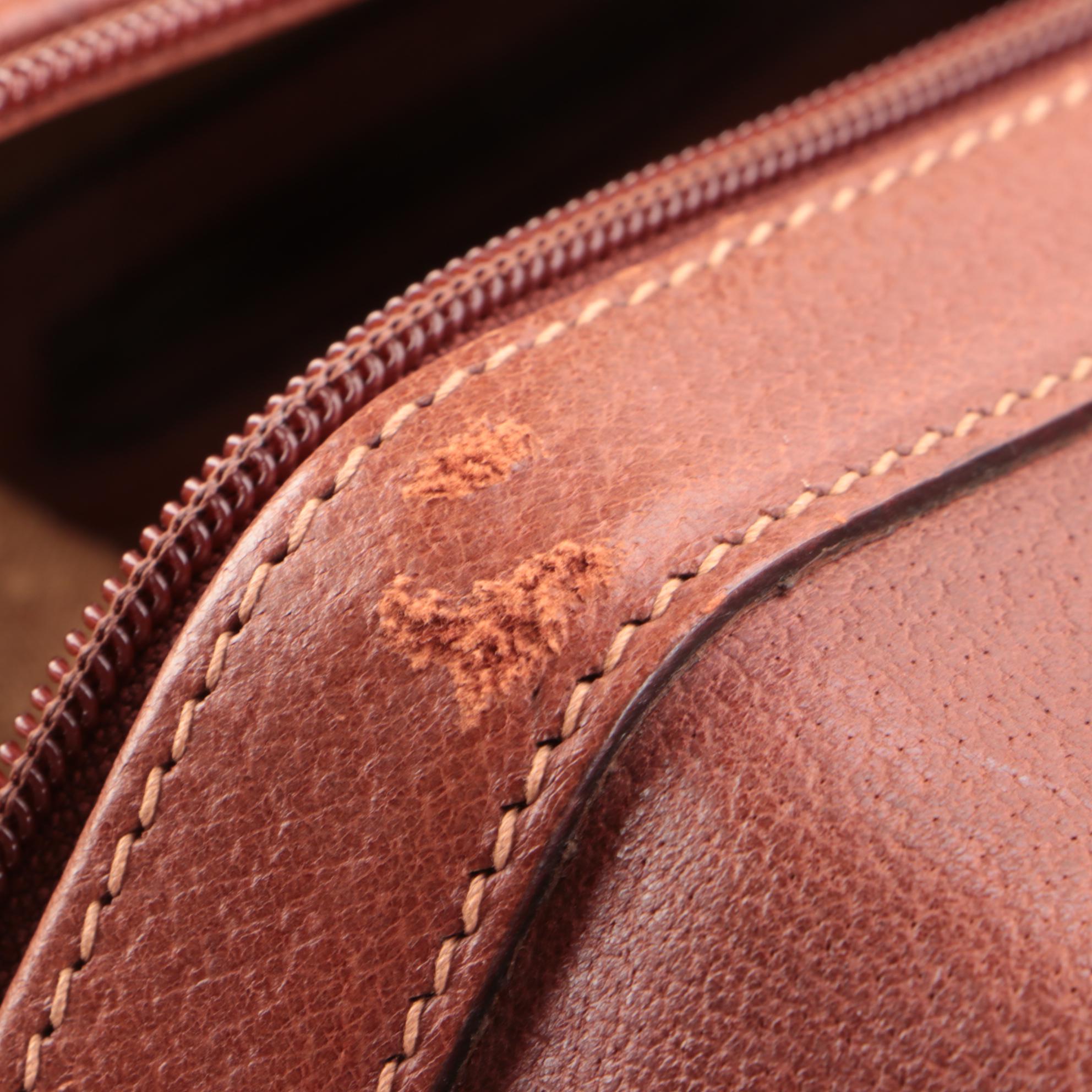 Gucci Tan Leather Boston Style Travel Bag with Zippered Base Compartment