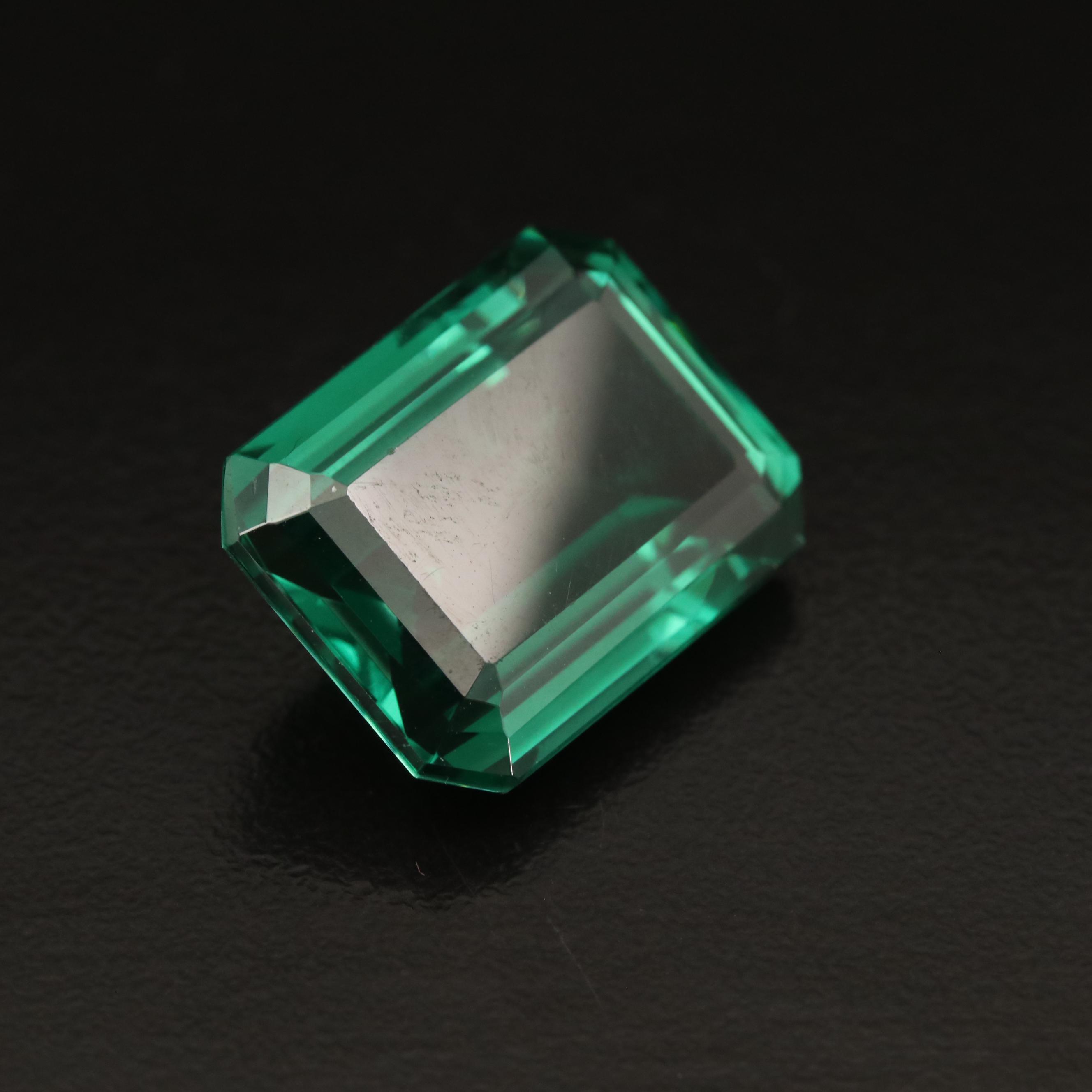 Loose Laboratory Grown Spinel Triplet with GIA Report