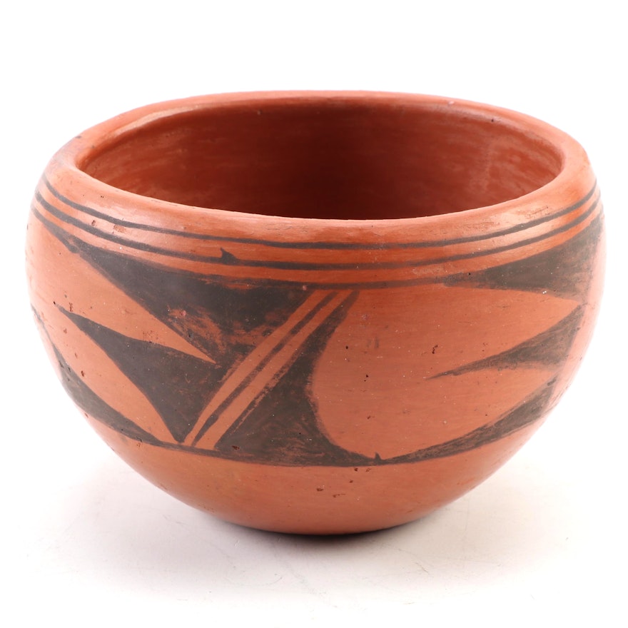 Hopi Pueblo Black-on-Red Earthenware Pottery Bowl, Mid-20th Century