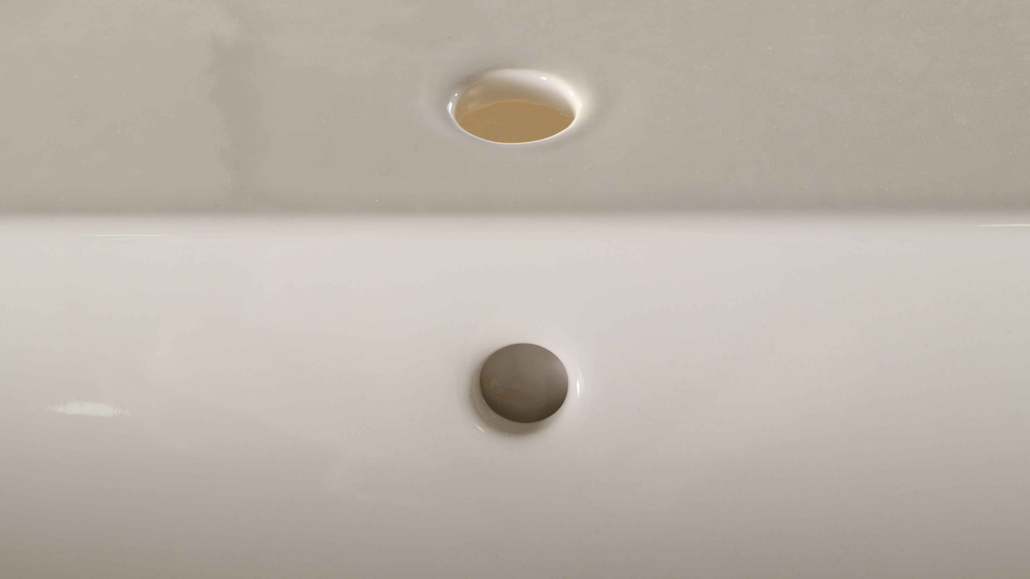 39" Porcelain Wall Mount Sink