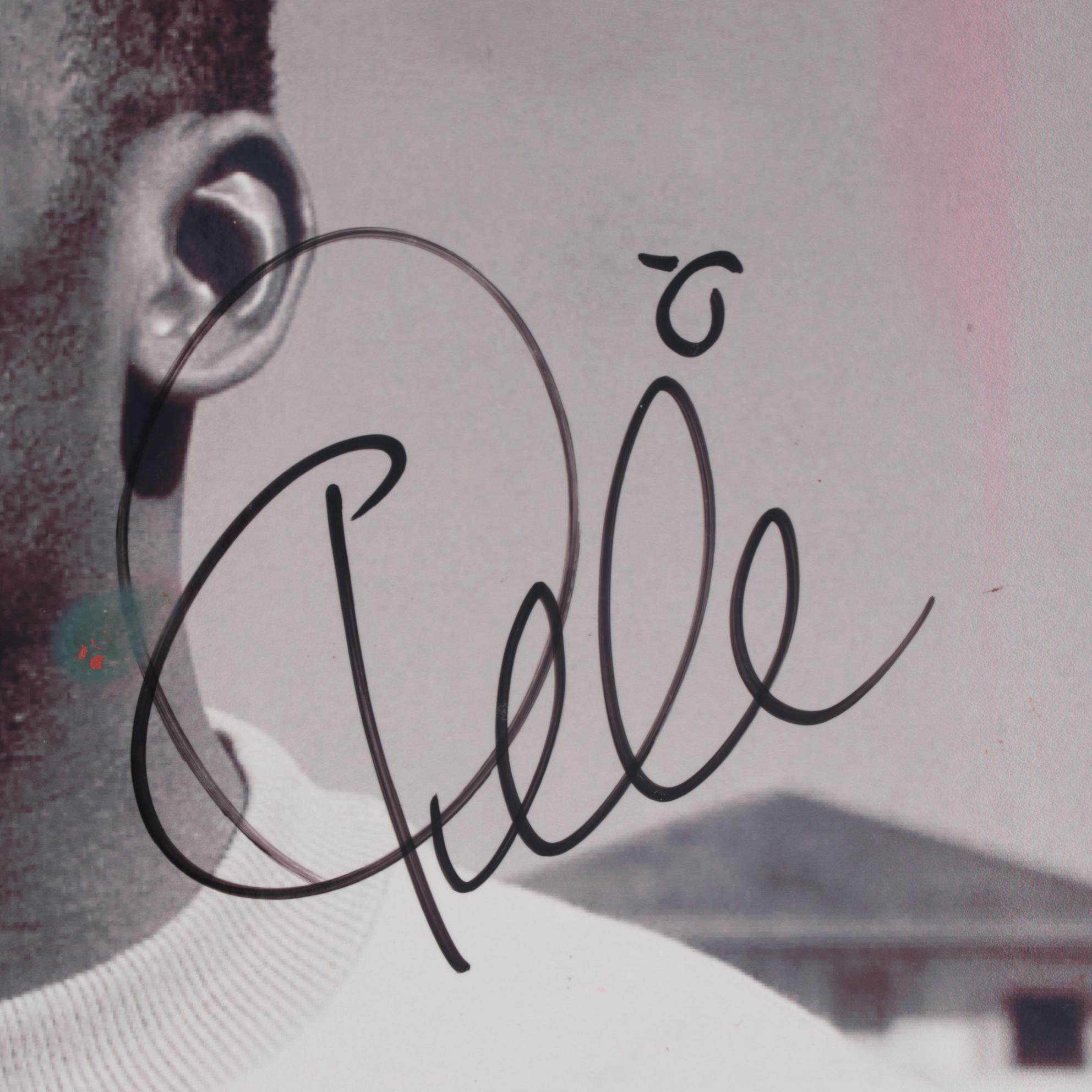 Pelé Signed "Jules Rimet Trophy Kiss" Photo Print, Global and AACS COAs