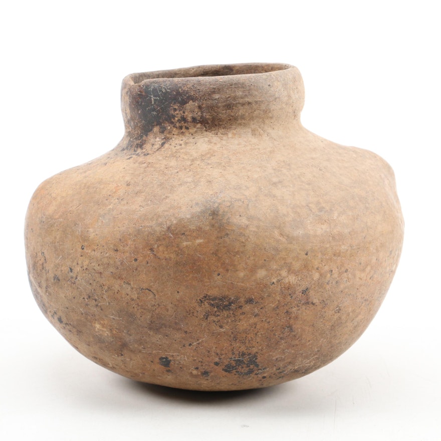 Michoacán Buff Earthenware Jar, Pre-Columbian Mexico, c. 800-1200 C.E.