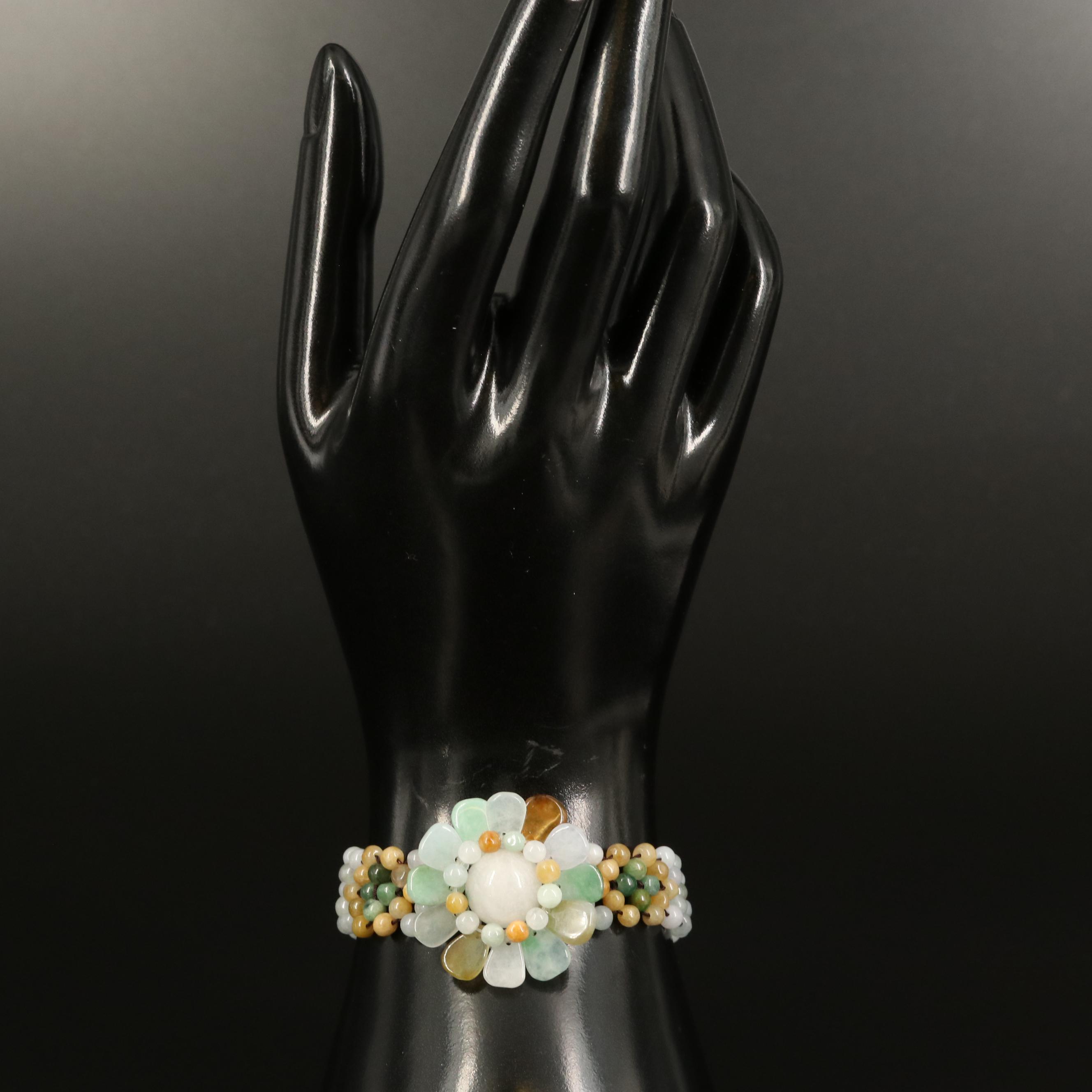 Flower Beaded Bracelet with Quartz and Jadeite