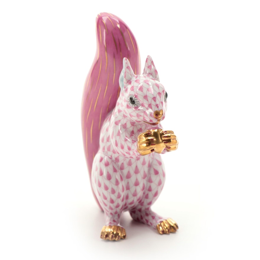 Herend Raspberry Fishnet with Gold "Red Squirrel" Porcelain Figurine, 1994