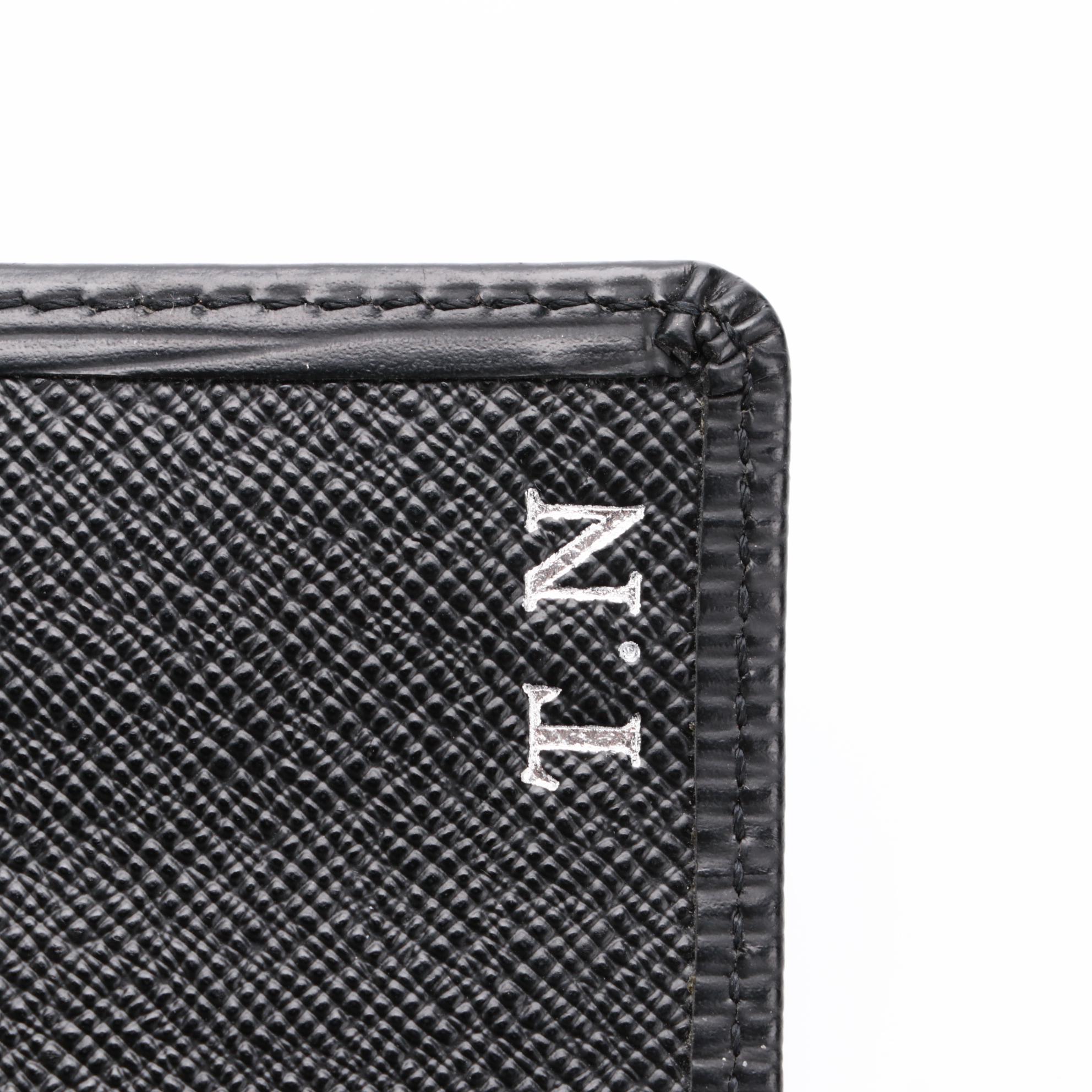 Louis Vuitton Six-Key Holder in Black Epi Leather