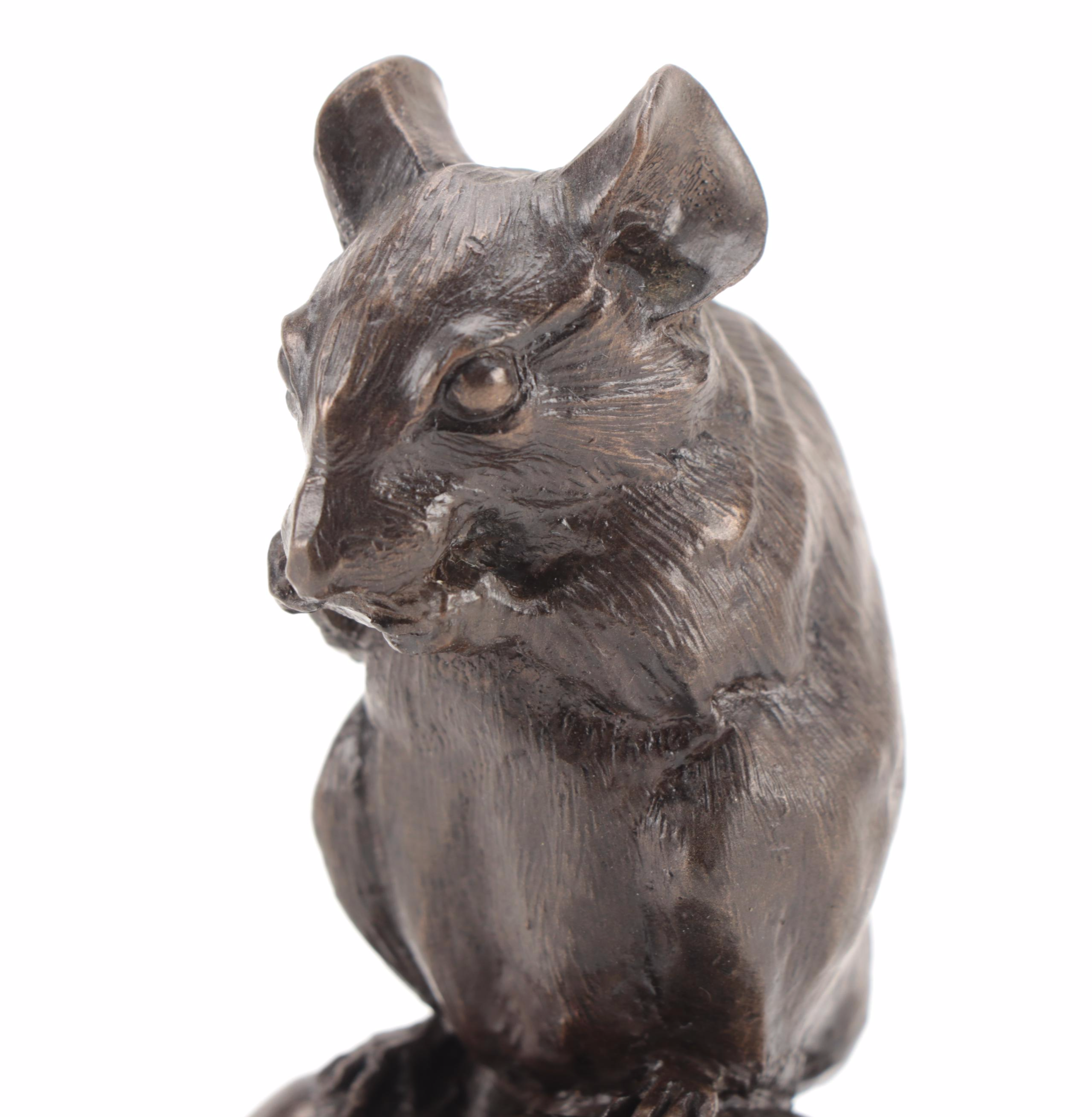 English Heredities Cold Cast Bronze Mouse on Apple, Late 20th Century