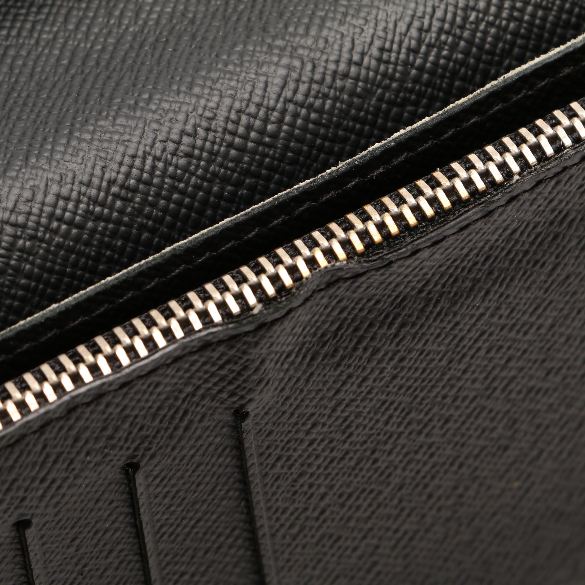 Louis Vuitton Brazza Wallet in Black Epi Leather