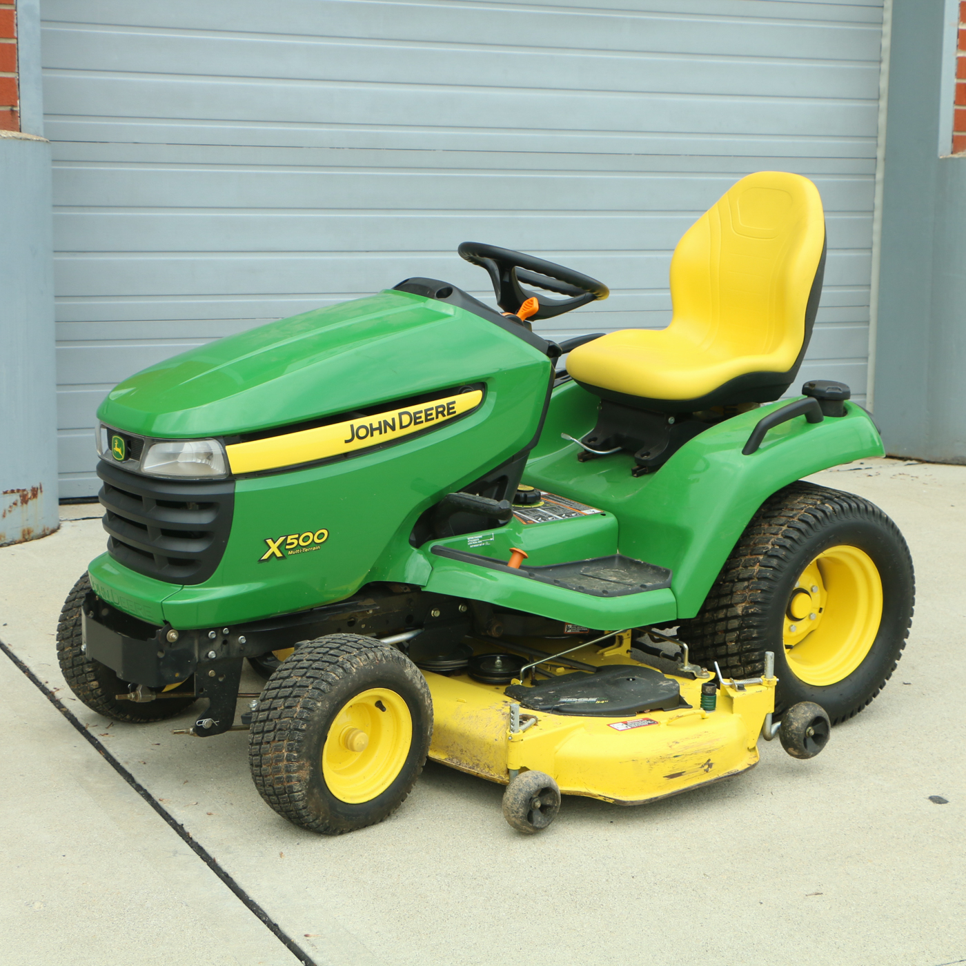 John Deere X500 Lawn Tractor