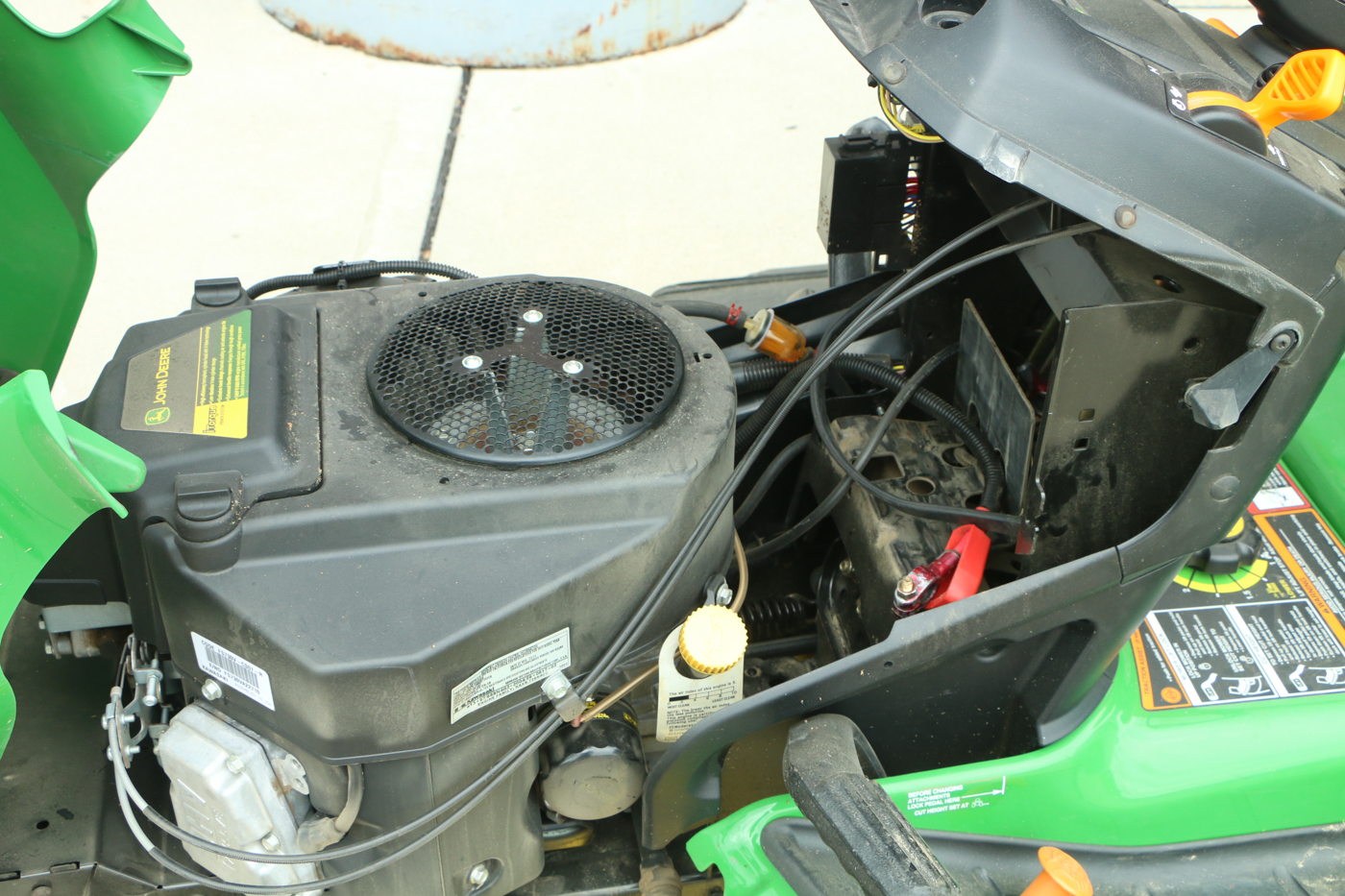 John Deere X500 Lawn Tractor