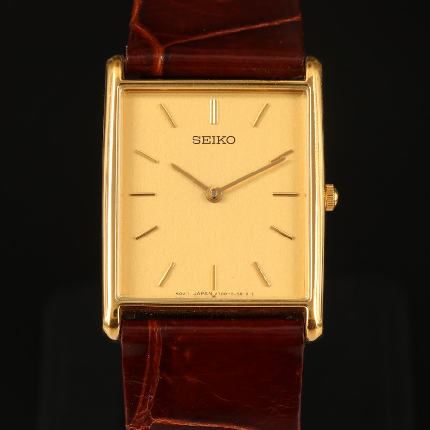 Seiko V700-5K30 Gold Tone Quartz Wristwatch