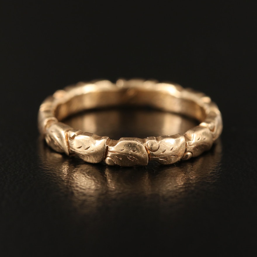 Vintage 14K Foliate Band