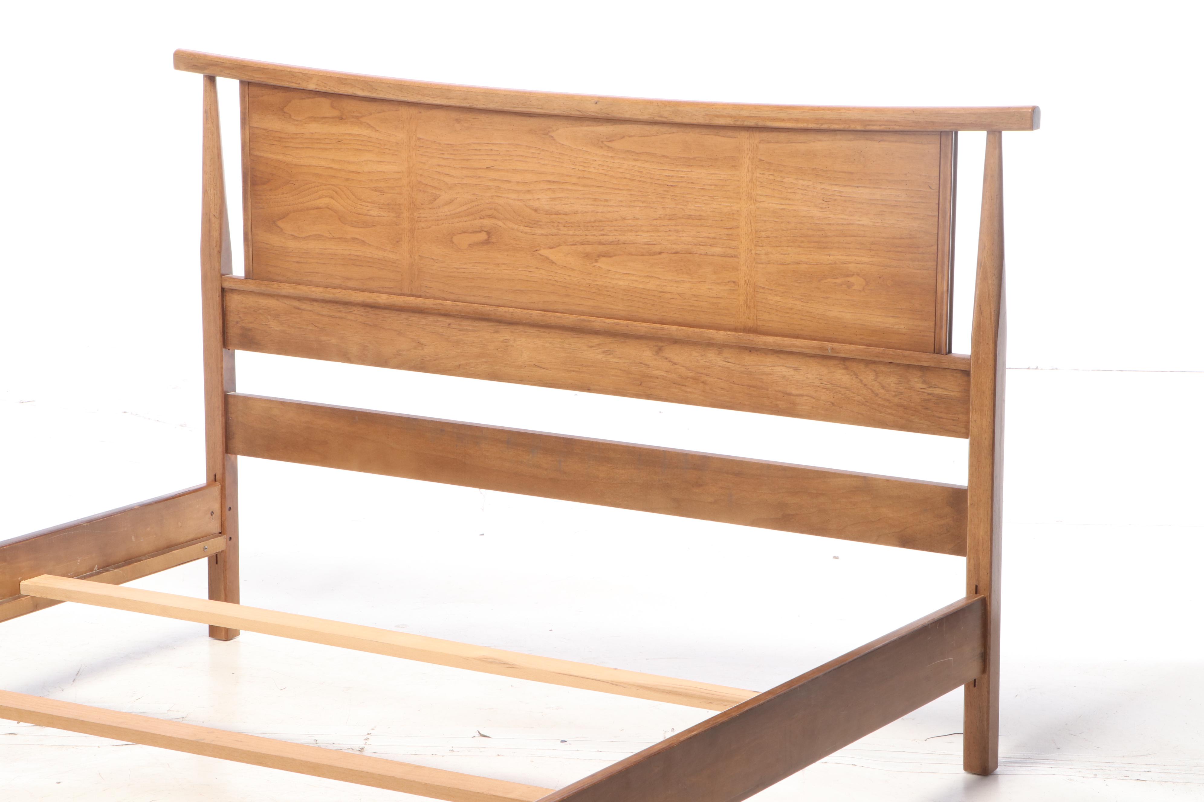 Thomasville "Tamerlane" Asian Modern Pecan Full Size Bed Frame, Mid-20th Century