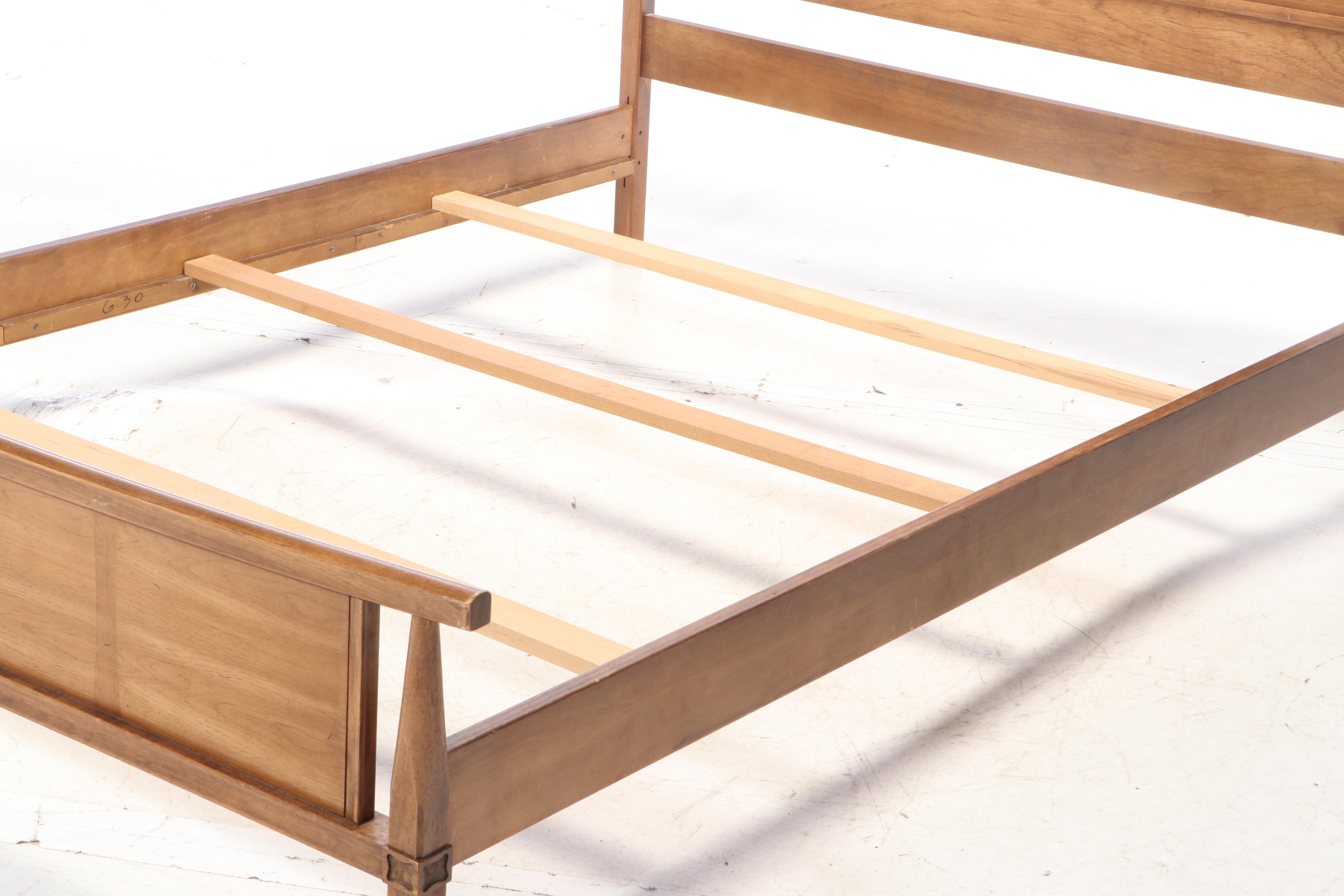 Thomasville "Tamerlane" Asian Modern Pecan Full Size Bed Frame, Mid-20th Century
