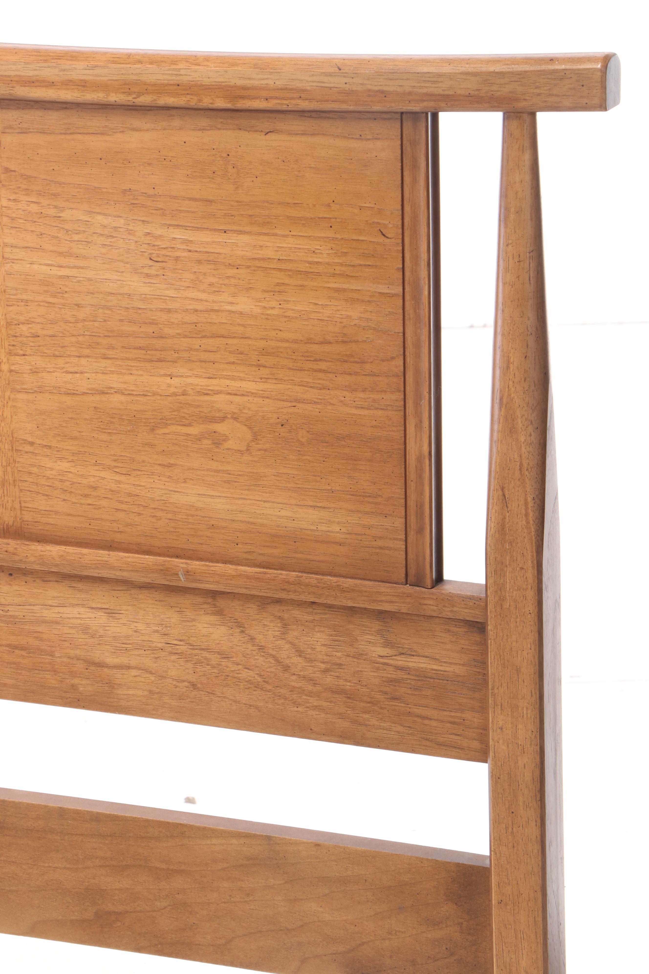 Thomasville "Tamerlane" Asian Modern Pecan Full Size Bed Frame, Mid-20th Century